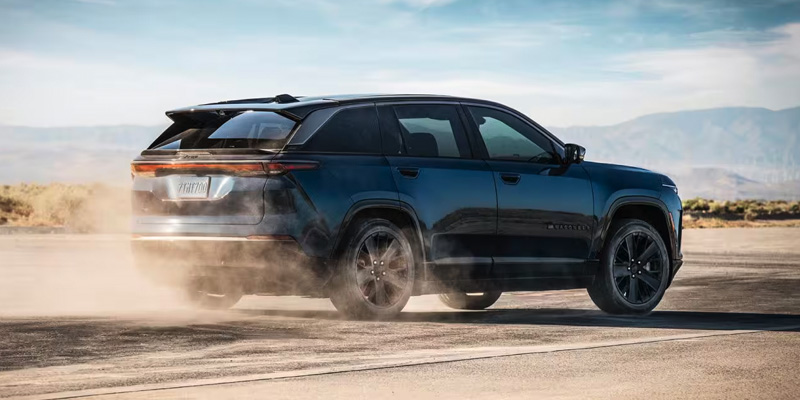 2024 Jeep Wagoneer-S