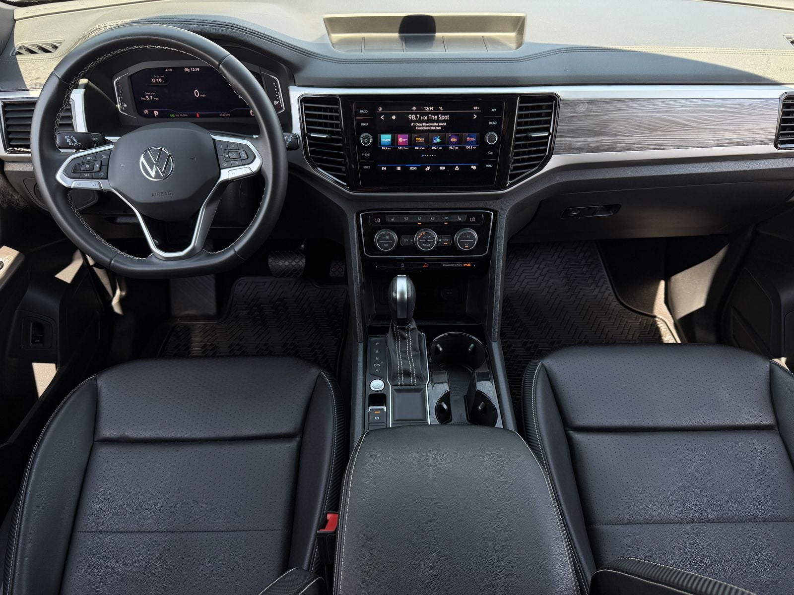 2023 Volkswagen Atlas Cross Sport 3.6L V6 SE w/Technology