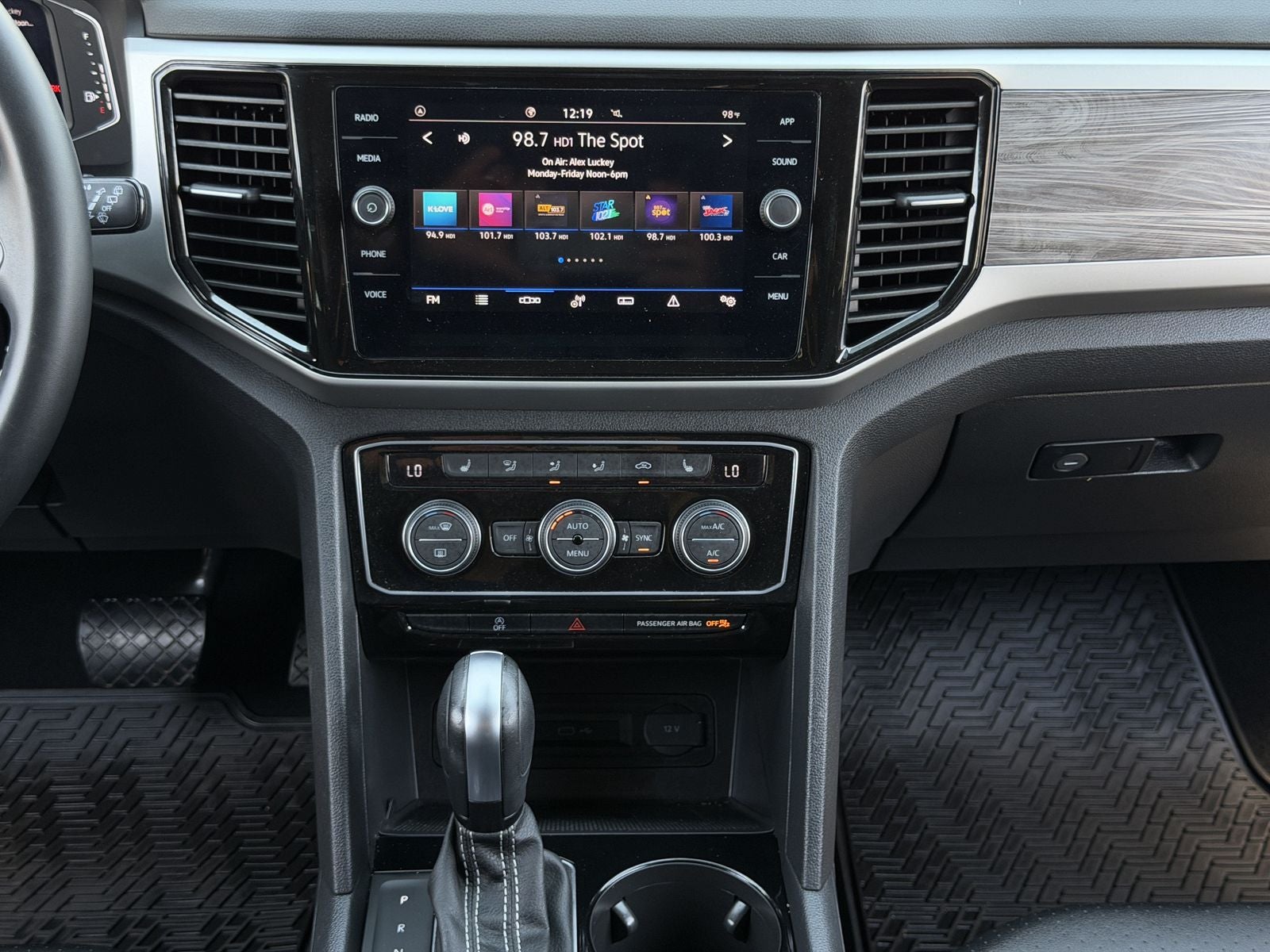 2023 Volkswagen Atlas Cross Sport 3.6L V6 SE w/Technology