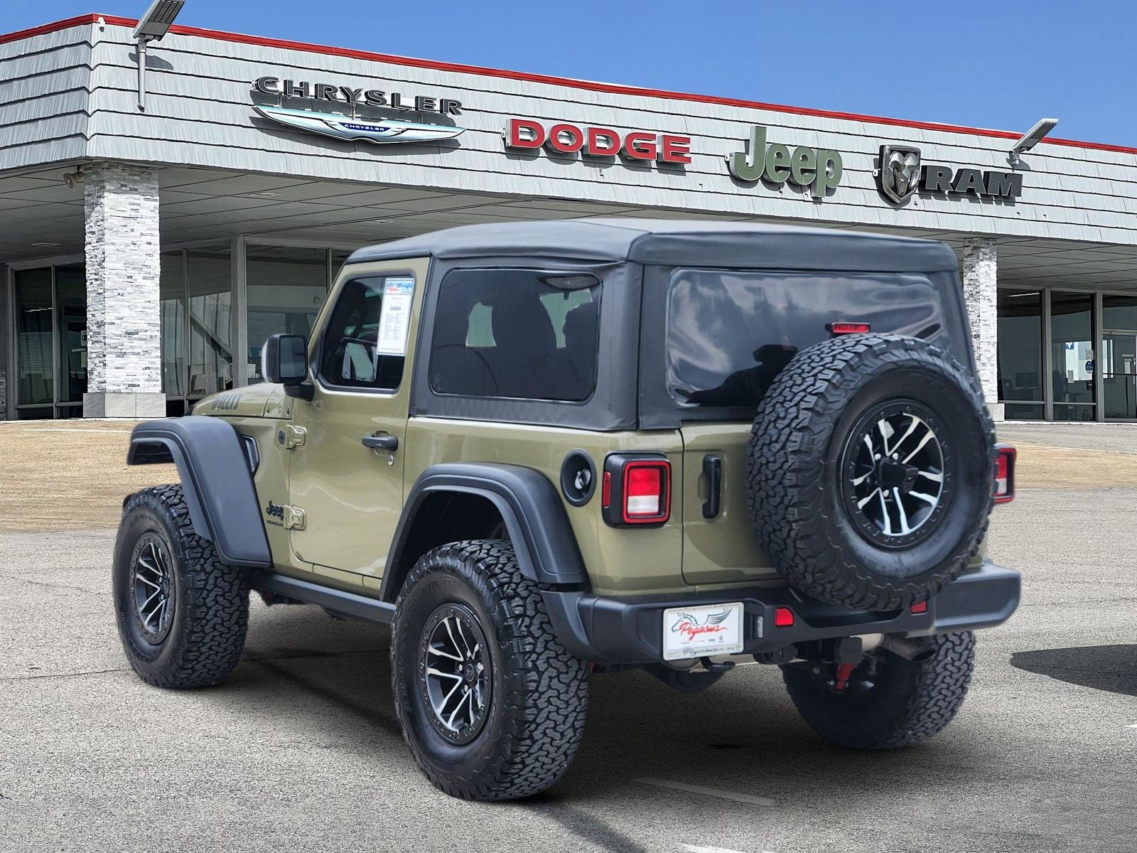2025 Jeep Wrangler 2-Door Willys 4x4