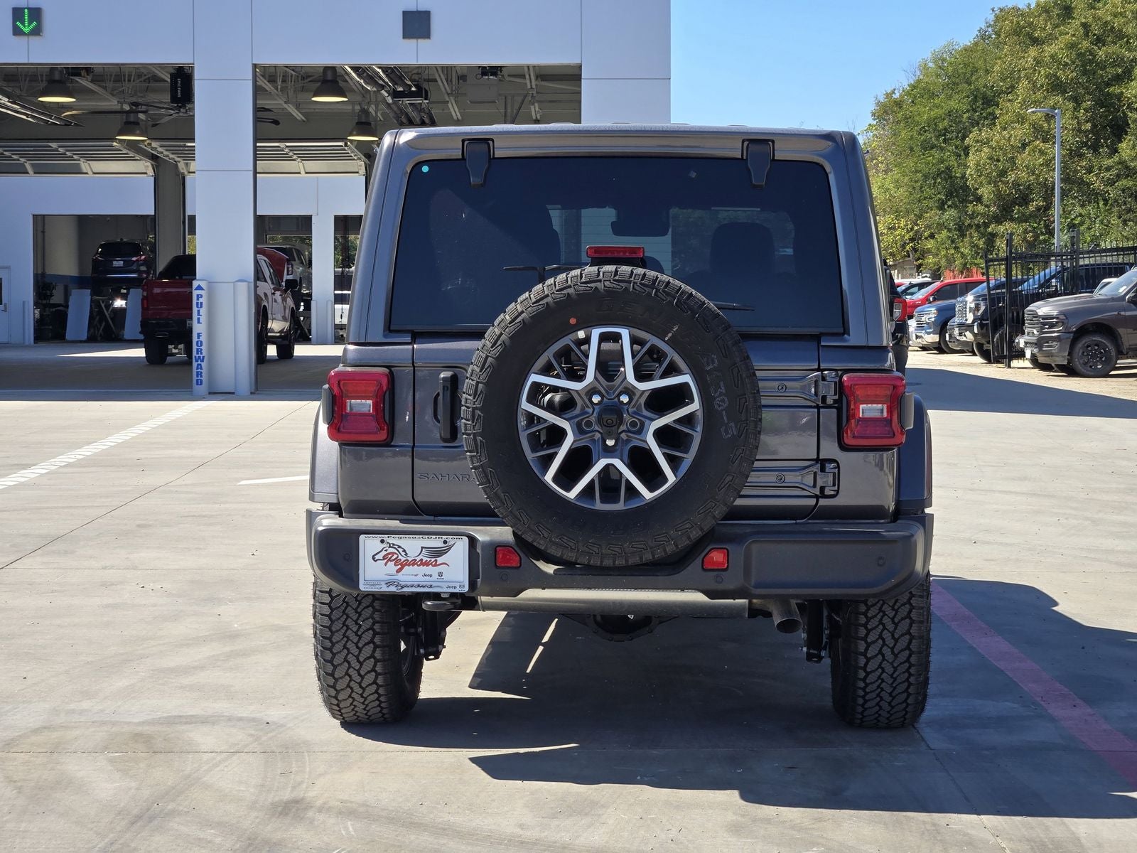 2025 Jeep Wrangler WRANGLER 4-DOOR SAHARA