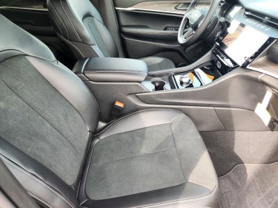 2026 Jeep Grand Cherokee GRAND CHEROKEE LAREDO ALTITUDE 4X2