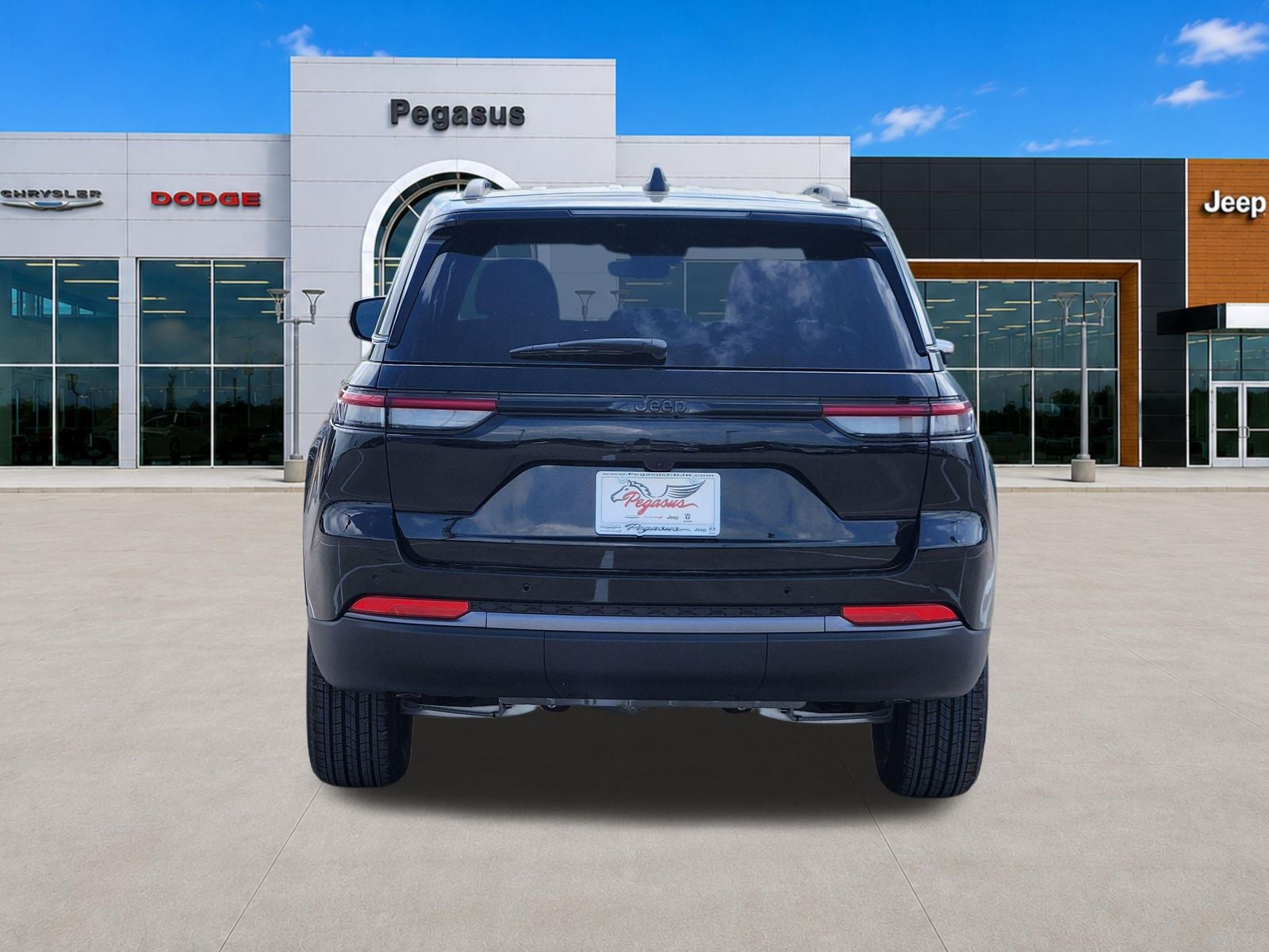 2026 Jeep Grand Cherokee GRAND CHEROKEE LAREDO ALTITUDE 4X2