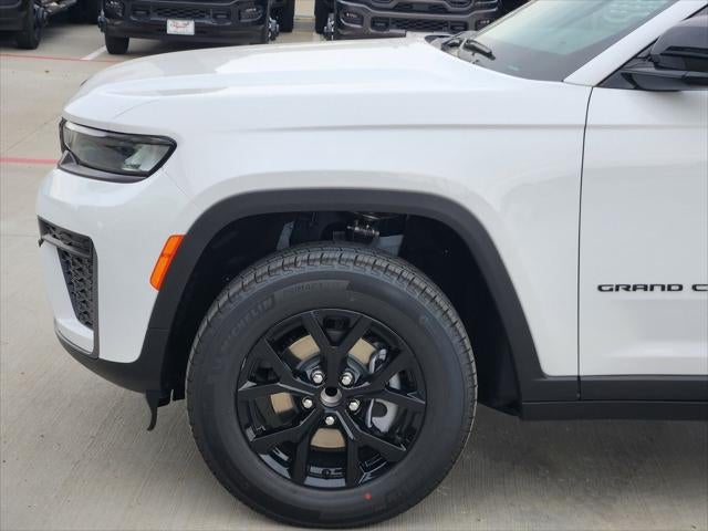 2026 Jeep Grand Cherokee GRAND CHEROKEE LAREDO ALTITUDE 4X2