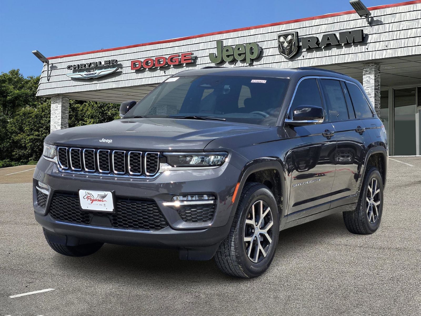 2025 Jeep Grand Cherokee GRAND CHEROKEE LIMITED 4X2