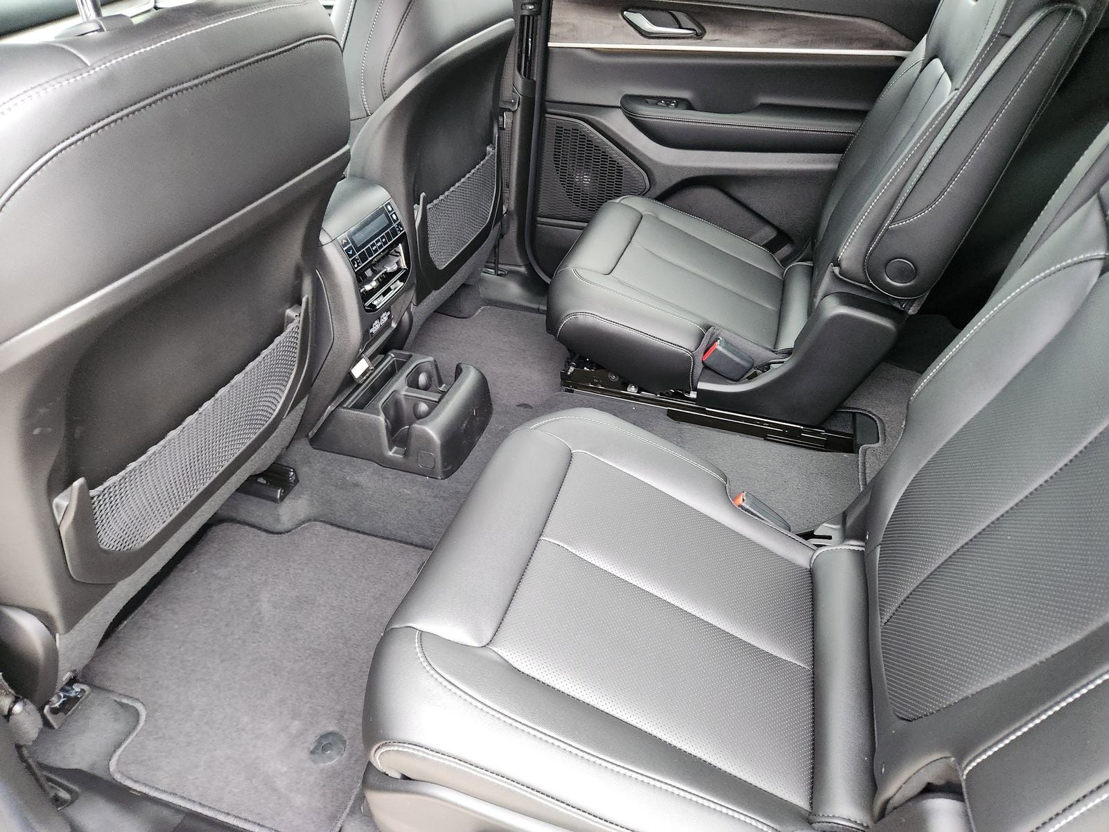 2025 Jeep Grand Cherokee L GRAND CHEROKEE L LIMITED 4X2