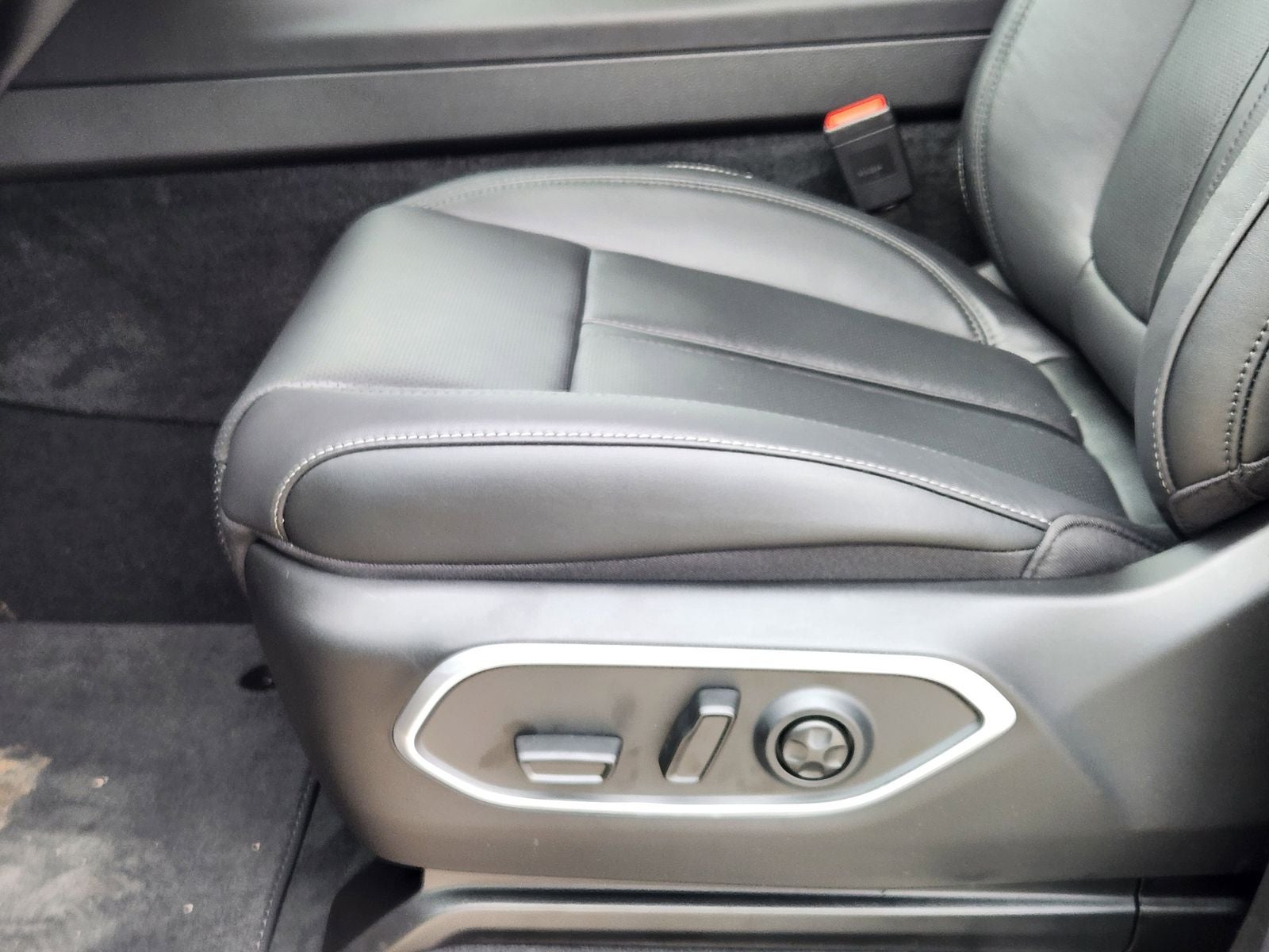 2025 Jeep Wagoneer WAGONEER CARBIDE 4X4