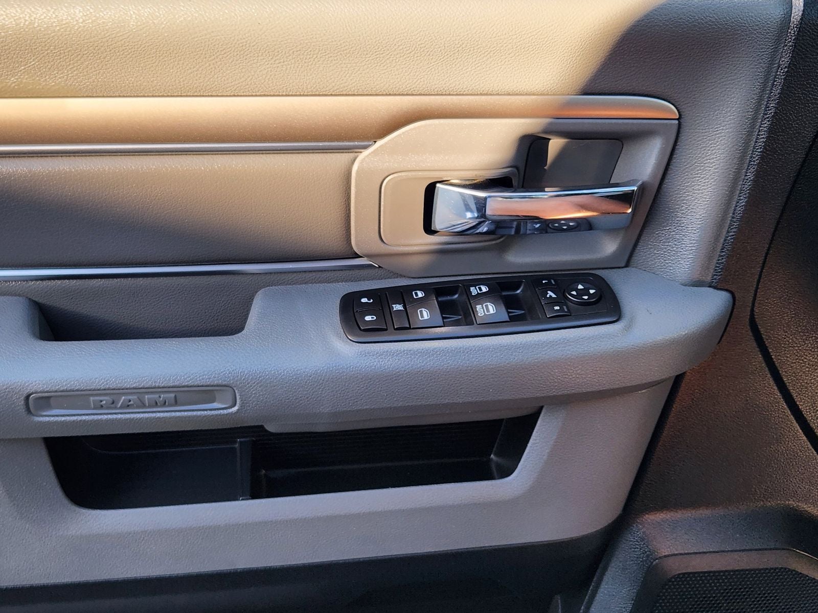 2018 RAM Ram 1500 Big Horn Crew Cab 4x4 5'7' Box