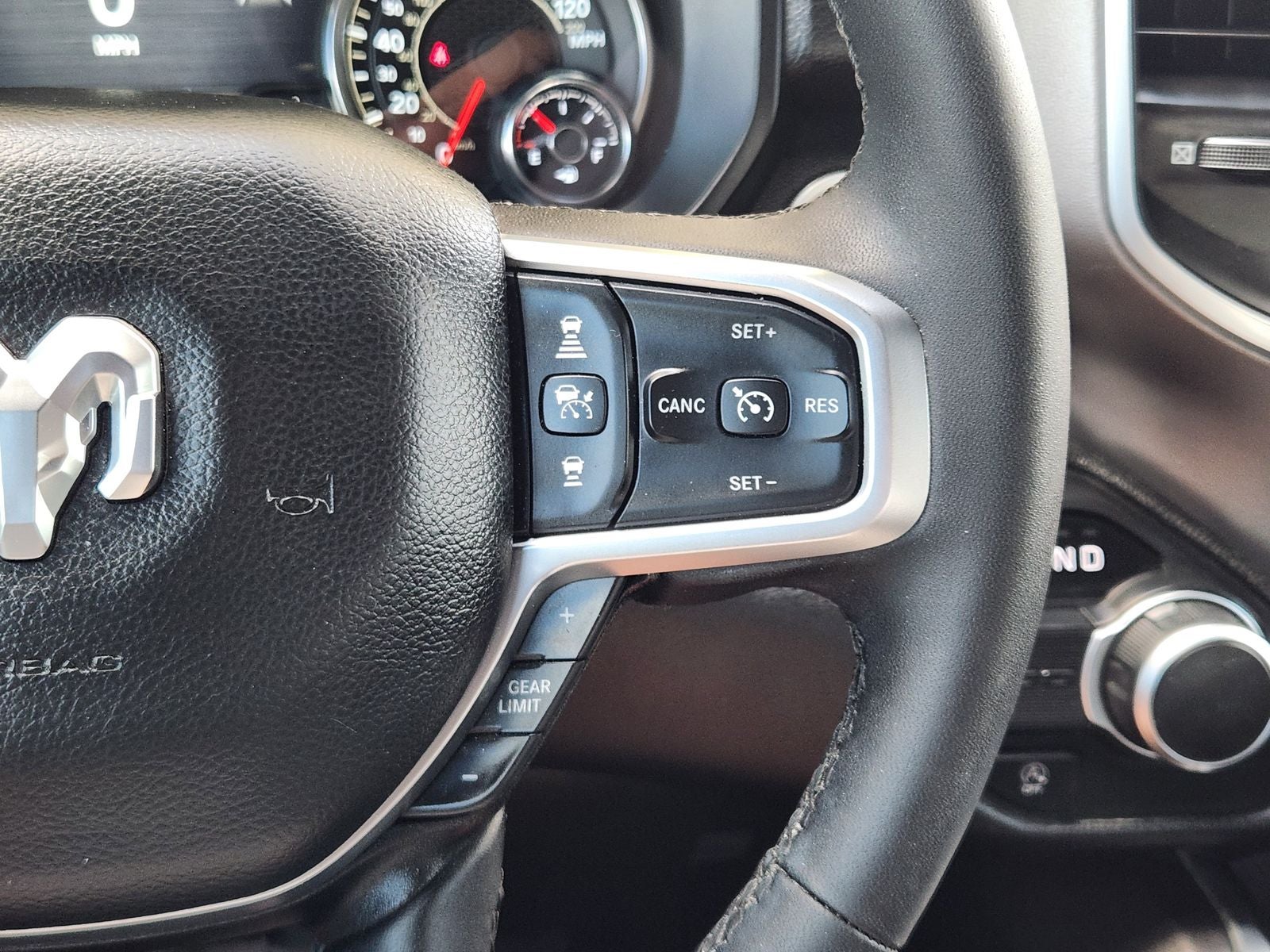 2025 RAM Ram 1500 Lone Star Crew Cab 4x2 5'7' Box