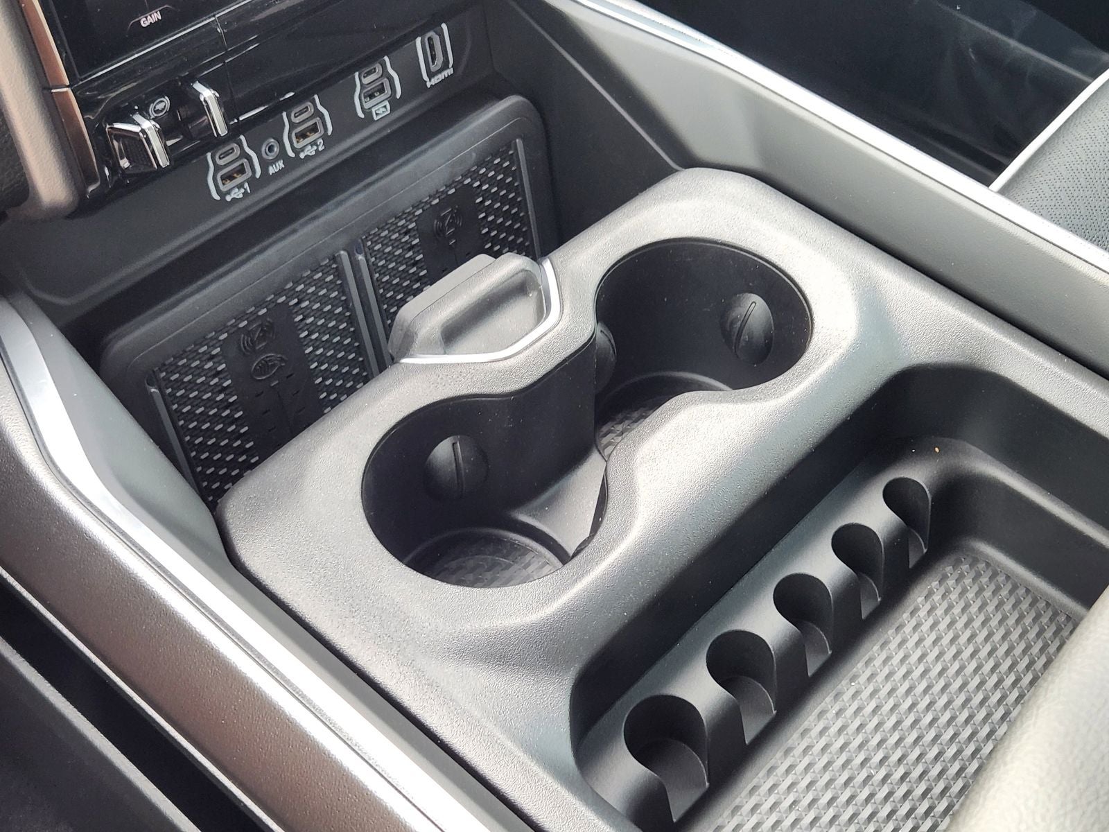 2026 RAM Ram 1500 RAM 1500 LARAMIE CREW CAB 4X2 5'7' BOX