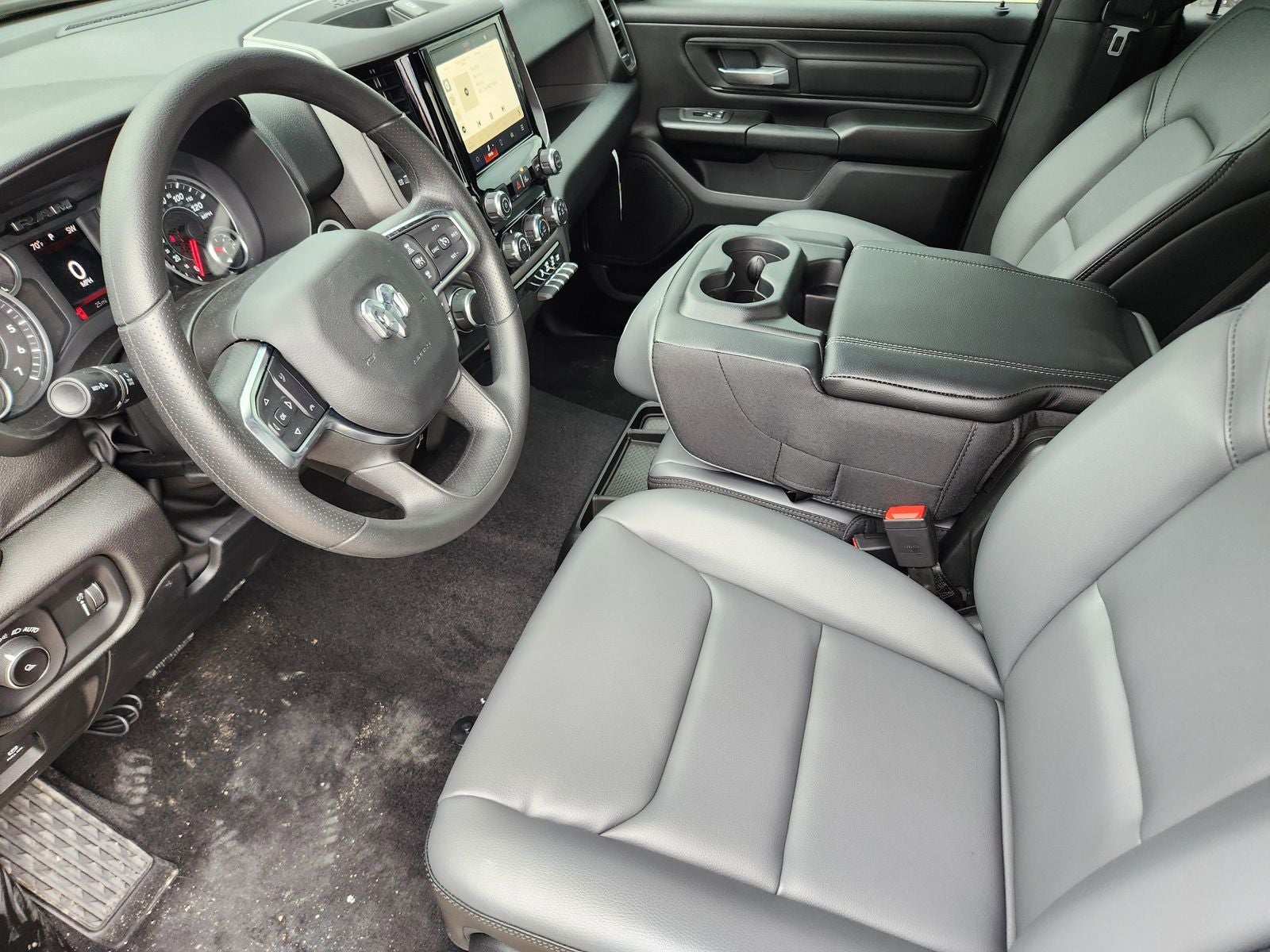 2026 RAM Ram 1500 RAM 1500 TRADESMAN QUAD CAB 4X2 6'4' BOX