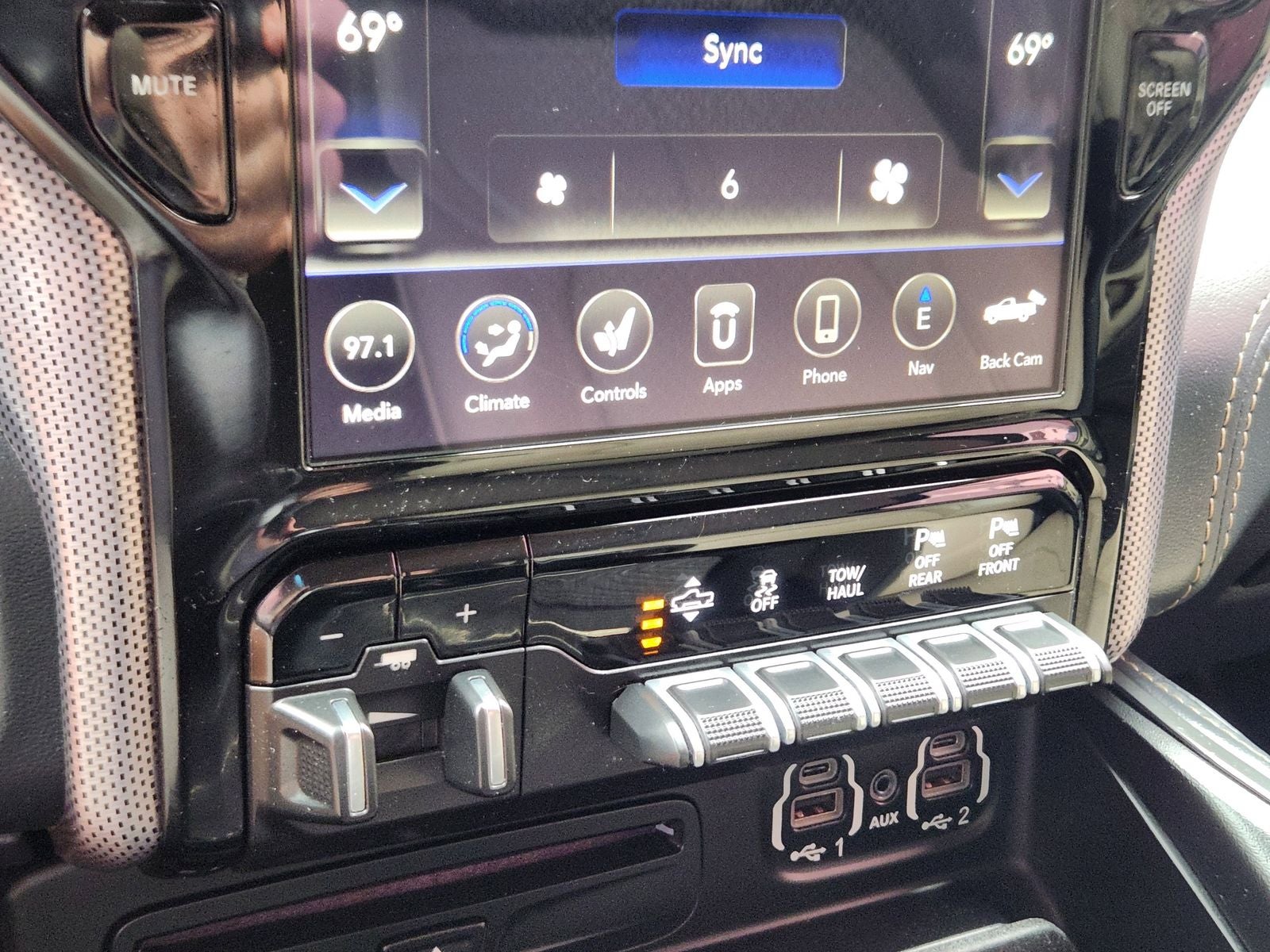 2019 RAM Ram 1500 Limited Crew Cab 4x4 5'7' Box