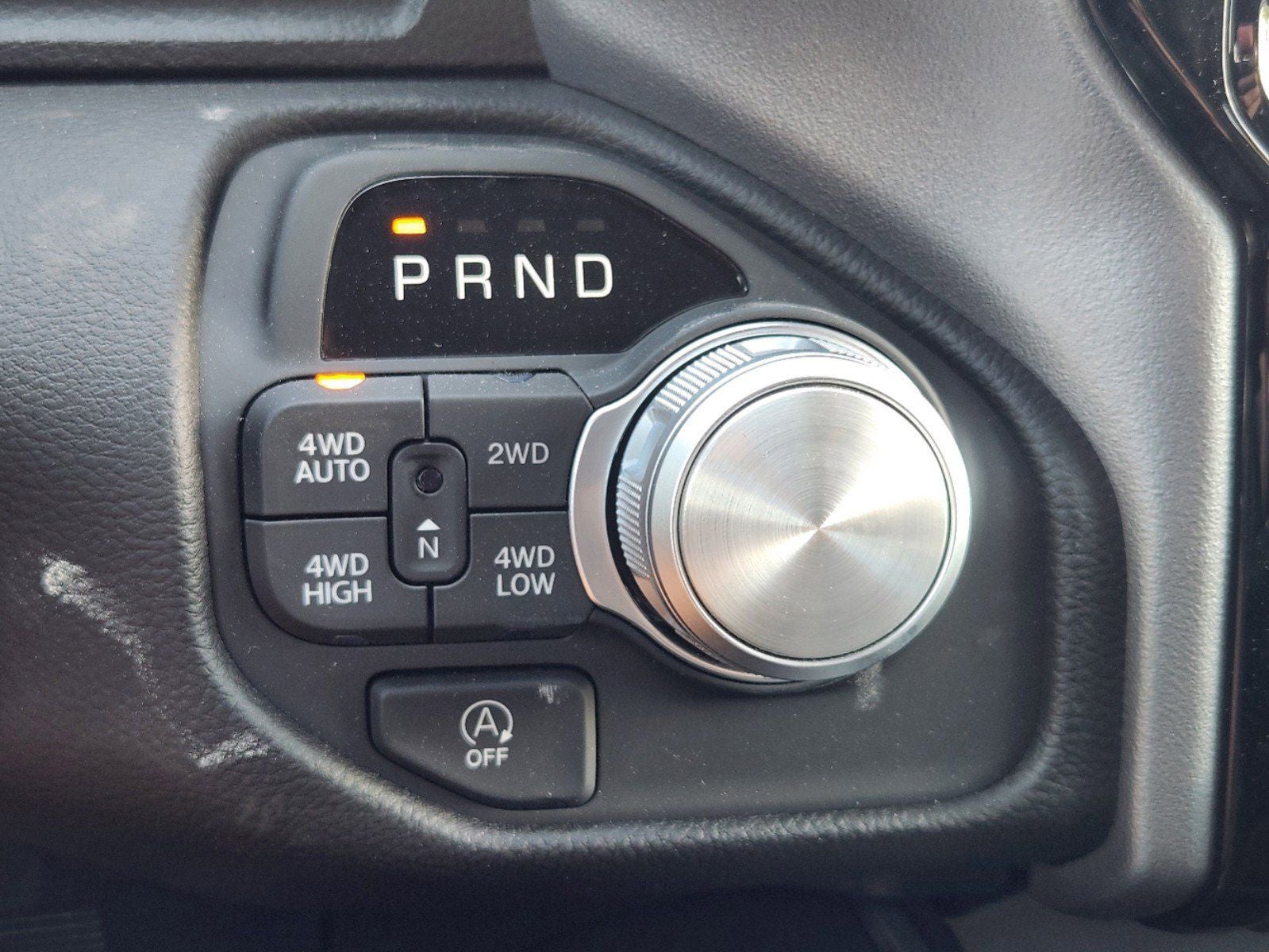 2025 RAM Ram 1500 RAM 1500 LARAMIE CREW CAB 4X4 5'7' BOX