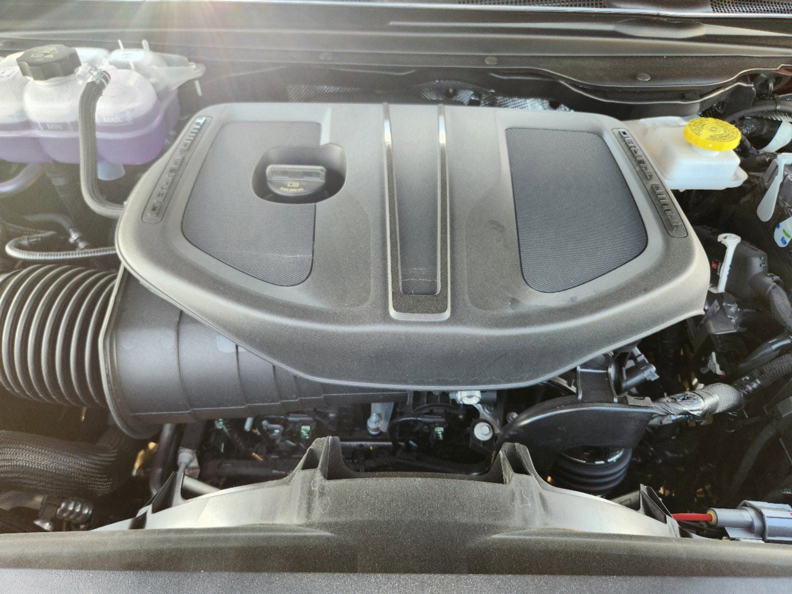 2025 RAM Ram 1500 RAM 1500 LARAMIE CREW CAB 4X4 5'7' BOX