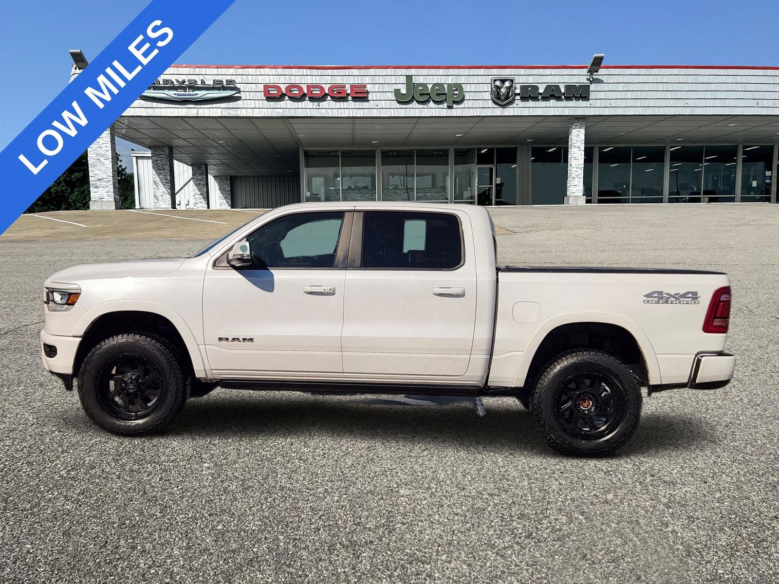 2019 RAM Ram 1500 Laramie Crew Cab 4x4 5'7' Box