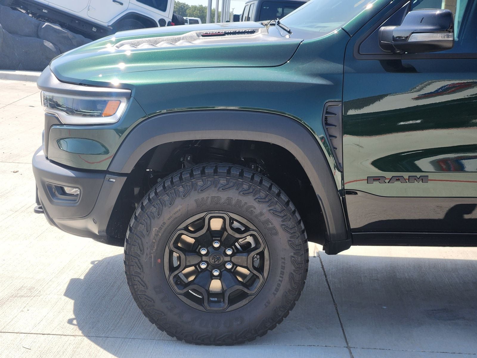 2026 RAM Ram 1500 RAM 1500 RHO CREW CAB 4X4 5'7' BOX