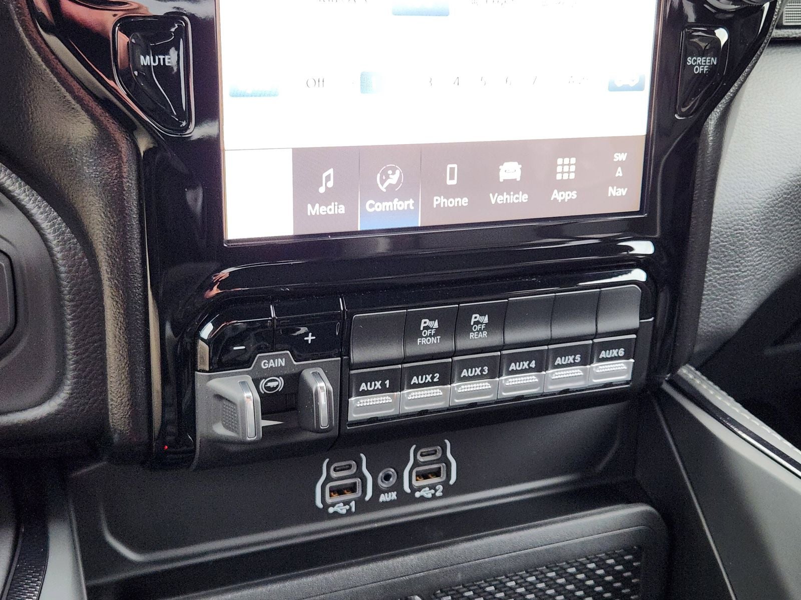 2026 RAM Ram 1500 RAM 1500 RHO CREW CAB 4X4 5'7' BOX