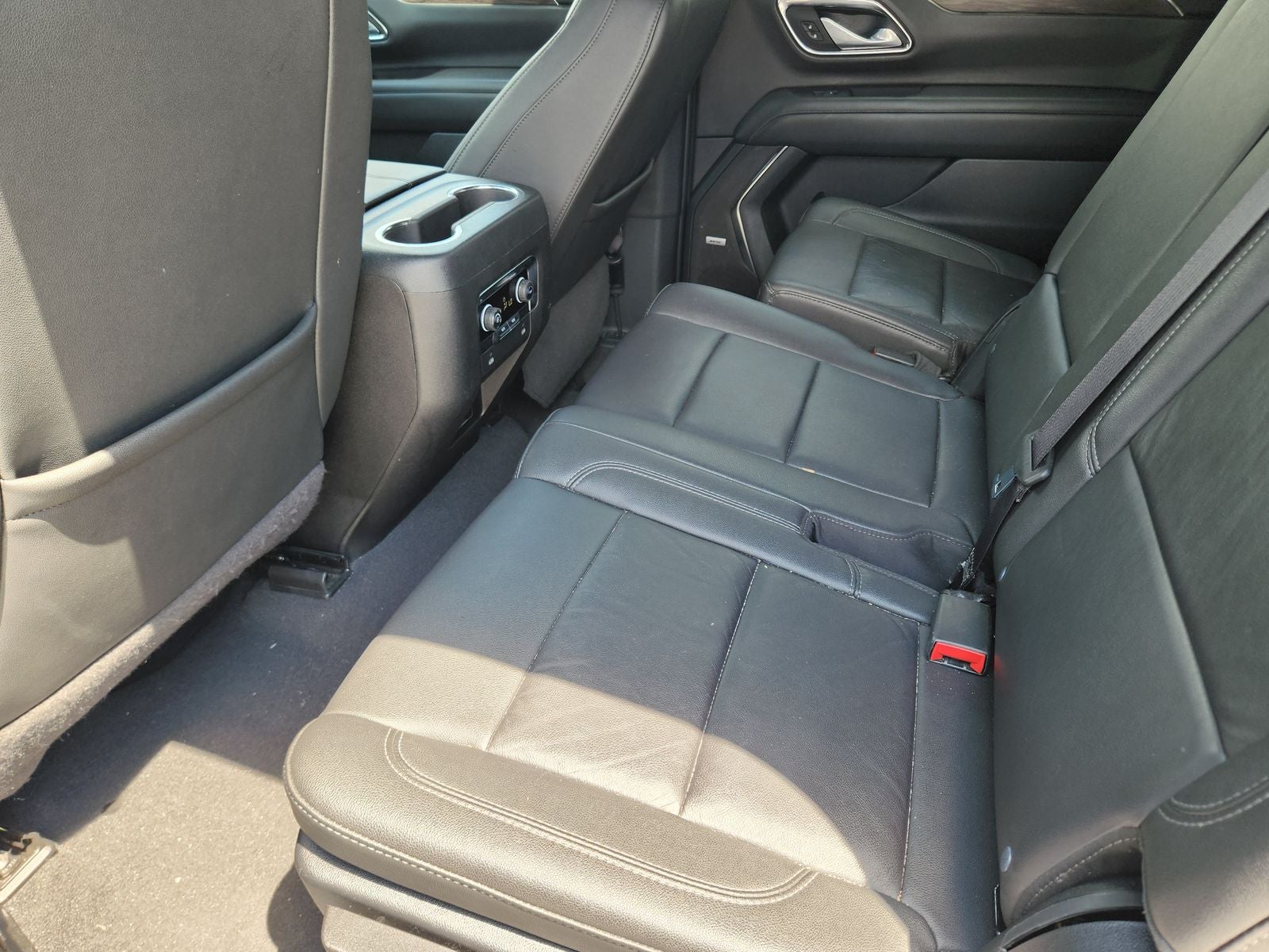 2024 Chevrolet Suburban 4WD LT