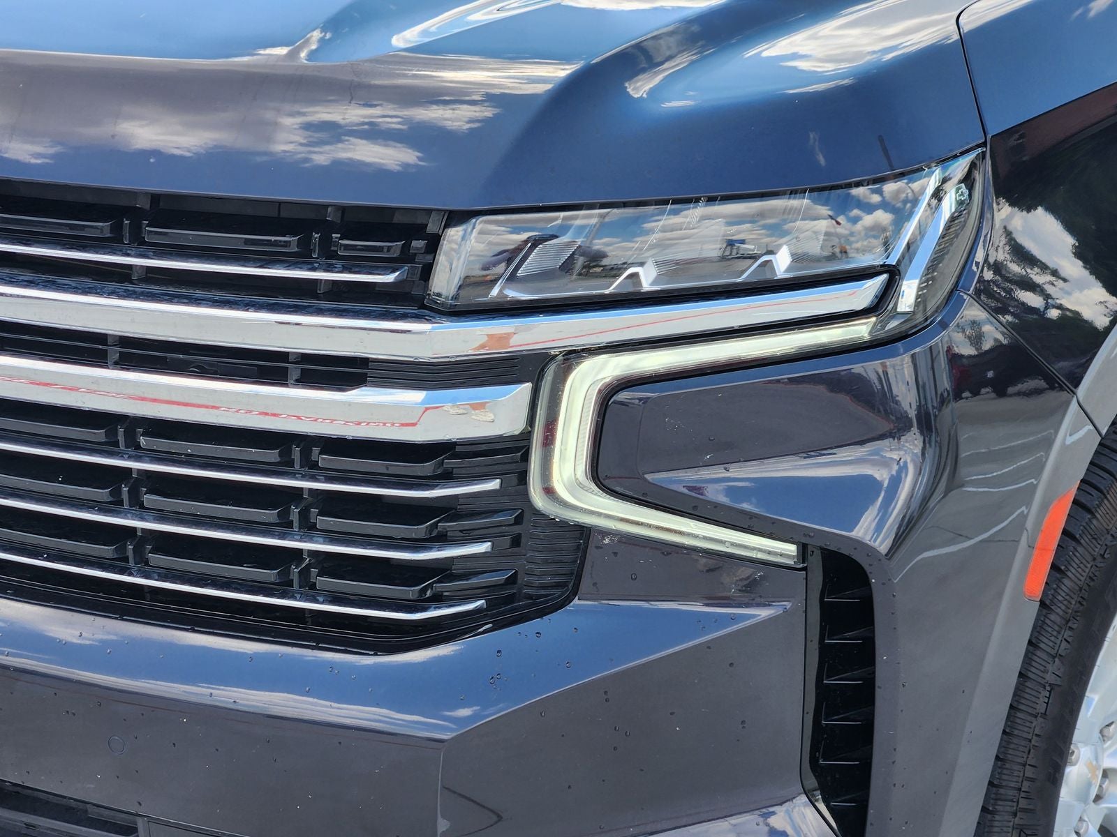 2024 Chevrolet Suburban 4WD LT