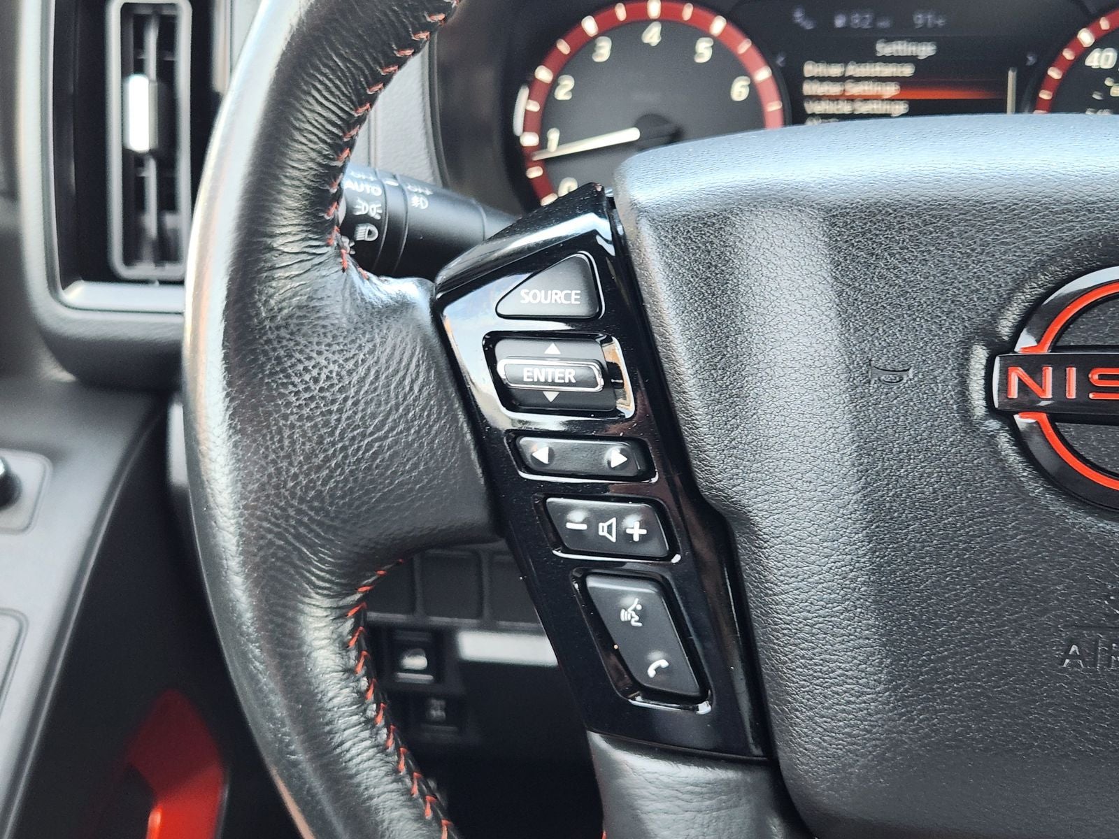 2025 Nissan Frontier Crew Cab PRO-4X 4x4