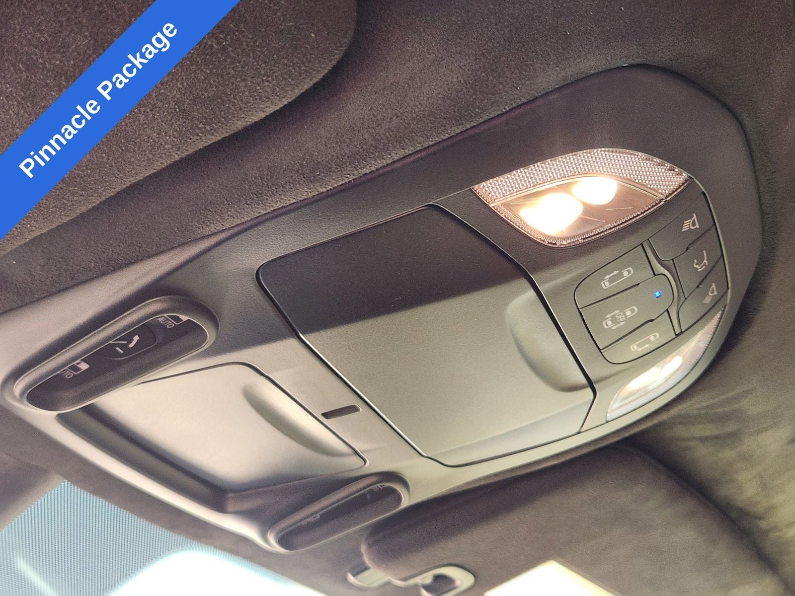 2025 Chrysler Pacifica Pinnacle