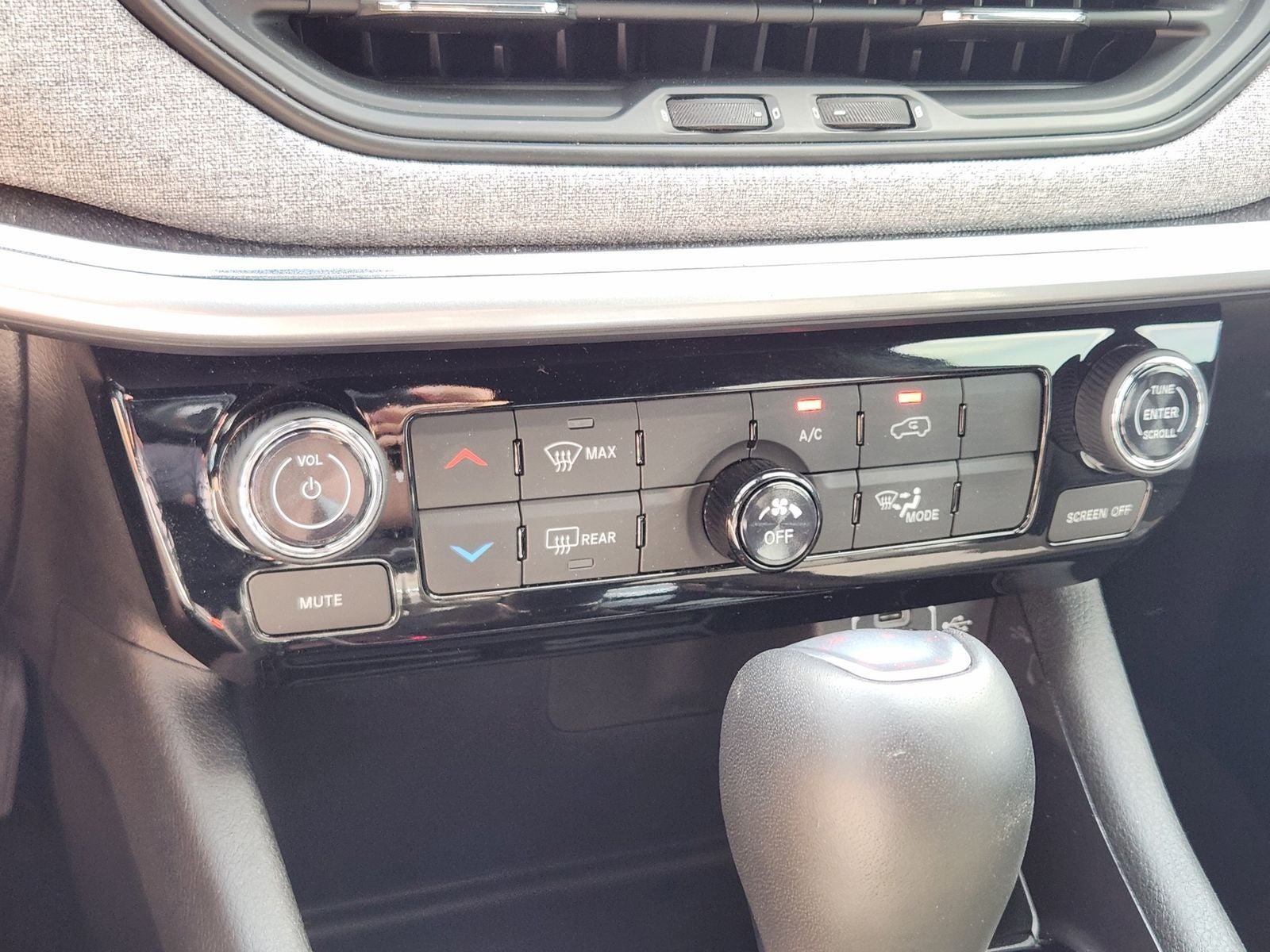 2026 Jeep Compass COMPASS LATITUDE 4X4