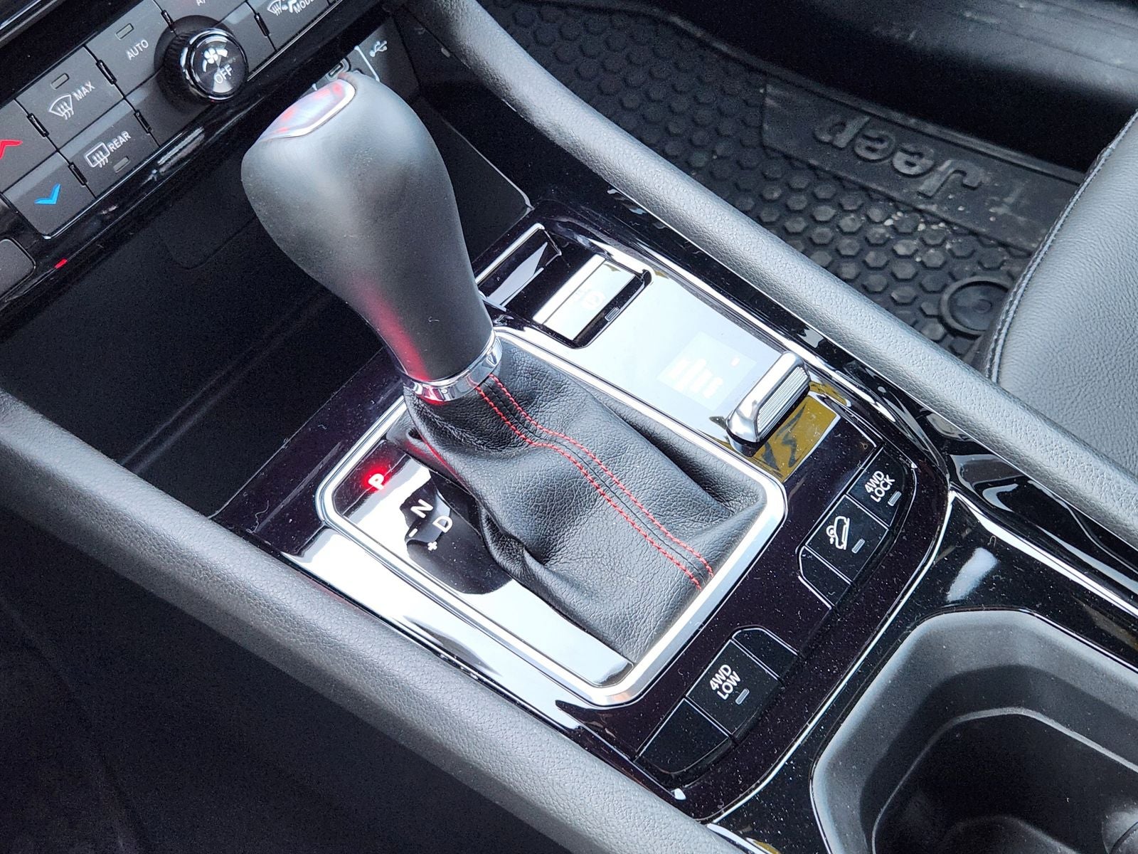 2025 Jeep Compass COMPASS TRAILHAWK 4X4