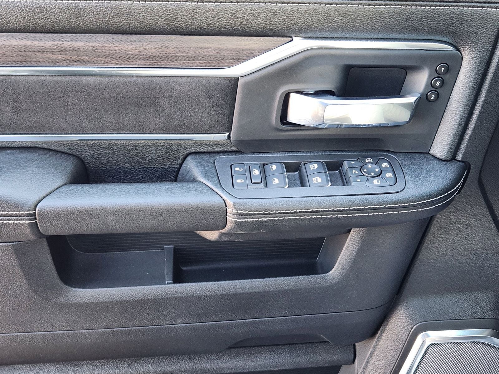 2026 RAM Ram 3500 RAM 3500 LARAMIE MEGA CAB 4X4 6'4' BOX