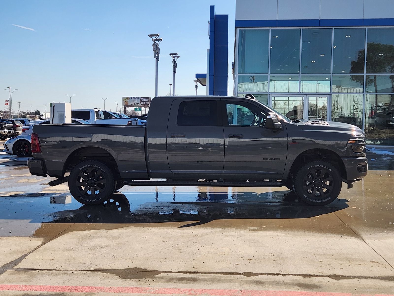 2026 RAM Ram 3500 RAM 3500 LARAMIE MEGA CAB 4X4 6'4' BOX