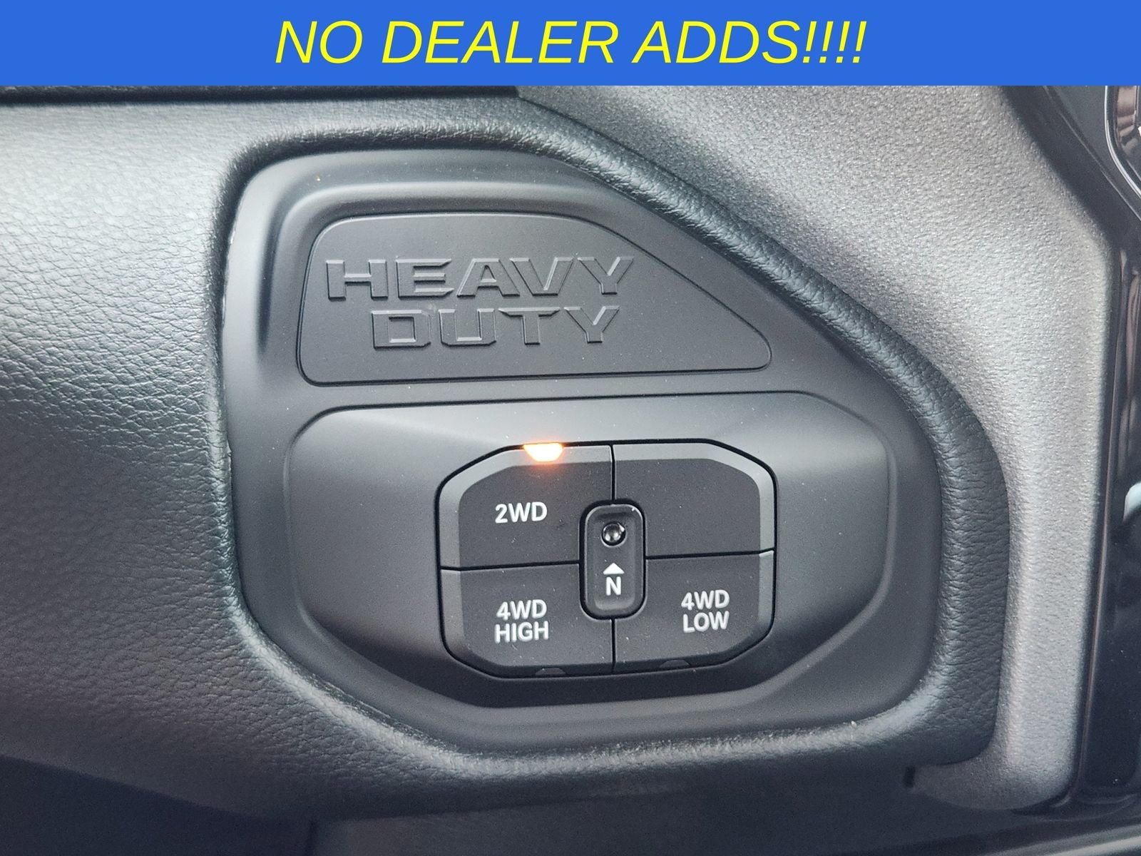 2026 RAM Ram 2500 RAM 2500 BLACK EXPRESS CREW CAB 4X4 6'4' BOX