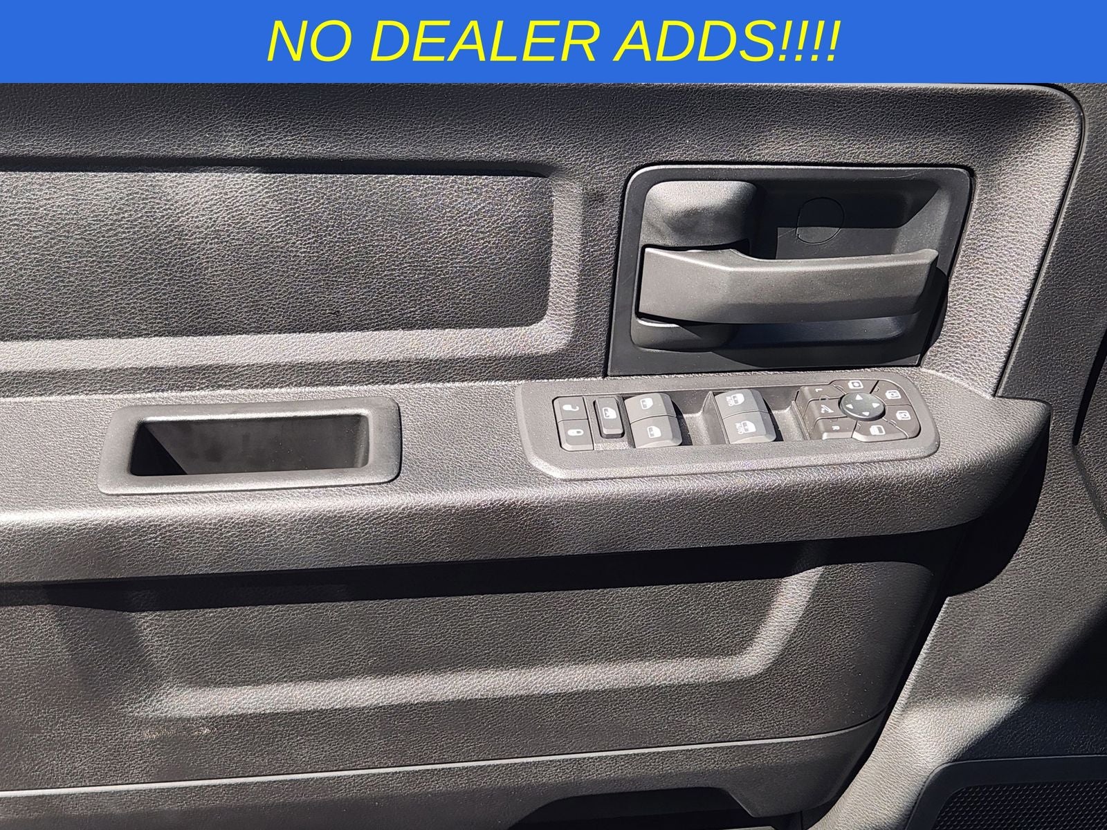 2026 RAM Ram 2500 RAM 2500 BLACK EXPRESS CREW CAB 4X4 6'4' BOX