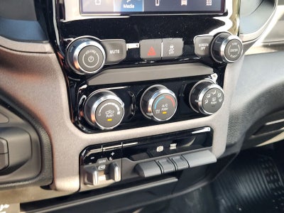 2027 RAM Ram 3500 RAM 3500 TRADESMAN REGULAR CAB 4X4 8' BOX