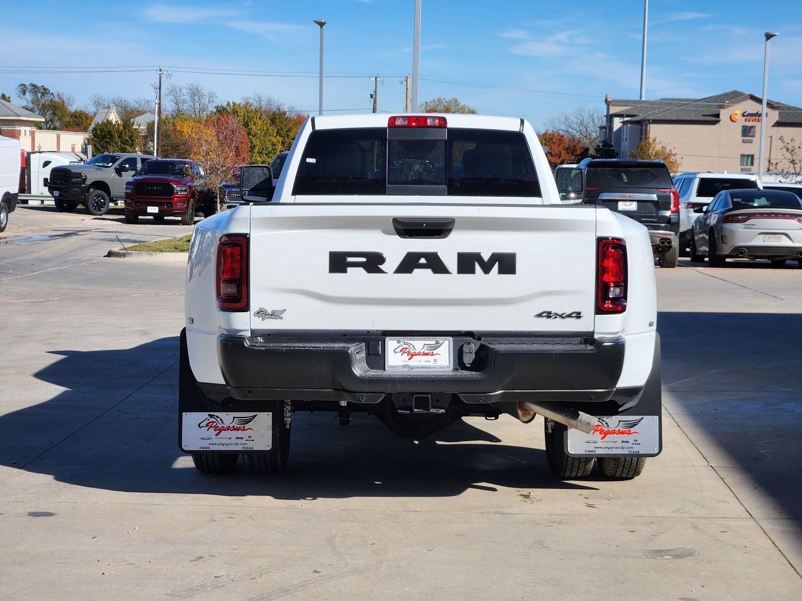 2026 RAM Ram 3500 RAM 3500 TRADESMAN CREW CAB 4X4 8' BOX
