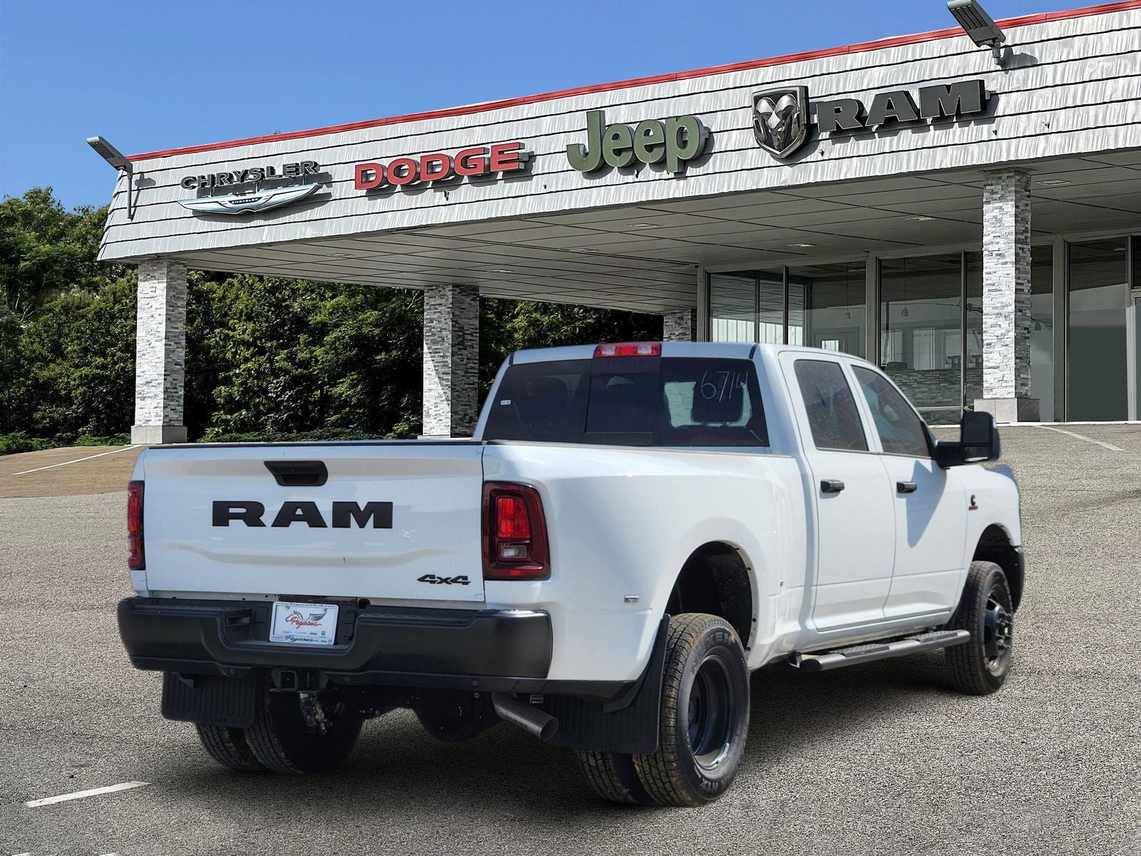 2026 RAM Ram 3500 RAM 3500 TRADESMAN CREW CAB 4X4 8' BOX