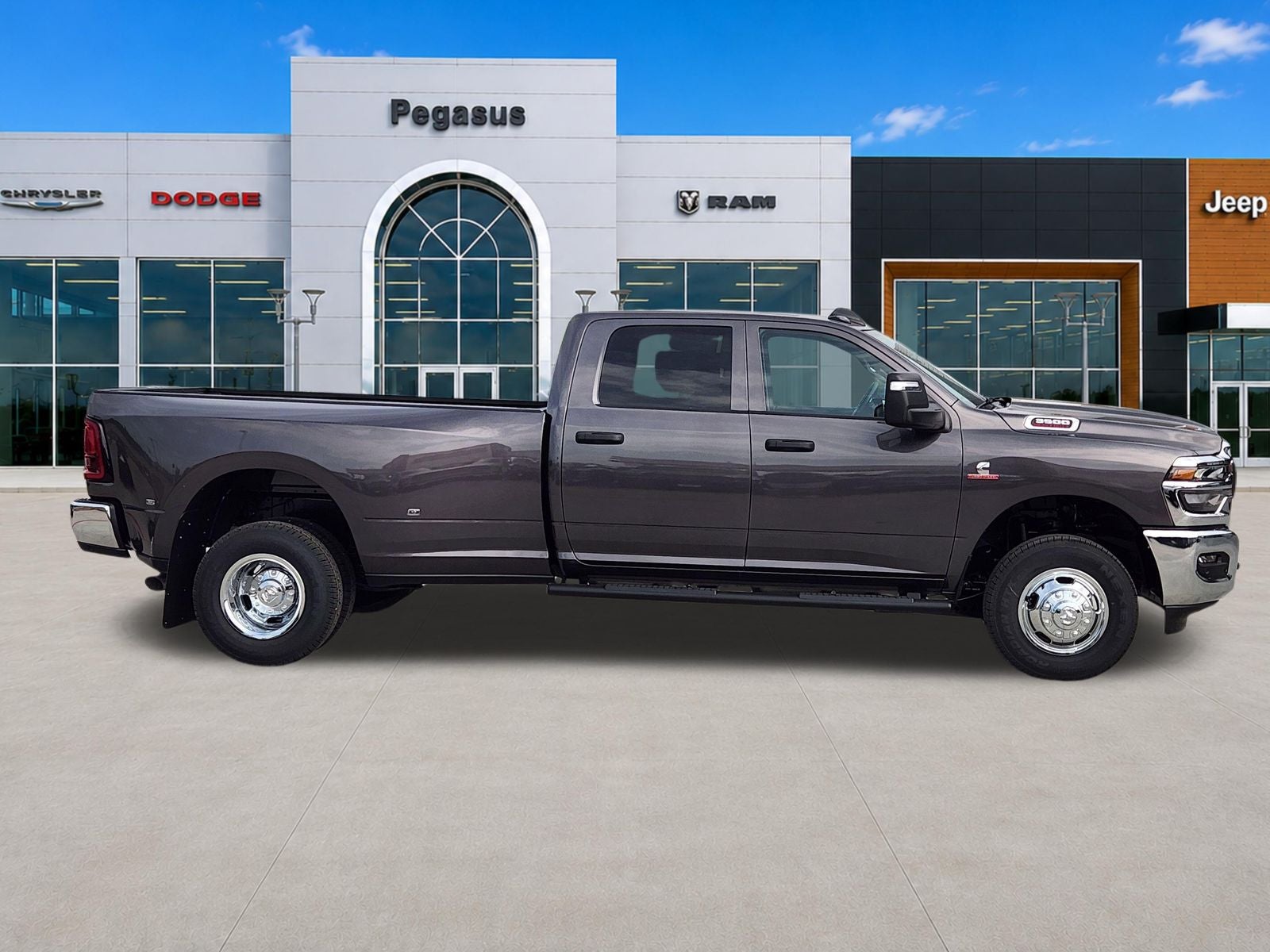 2026 RAM Ram 3500 RAM 3500 TRADESMAN CREW CAB 4X4 8' BOX