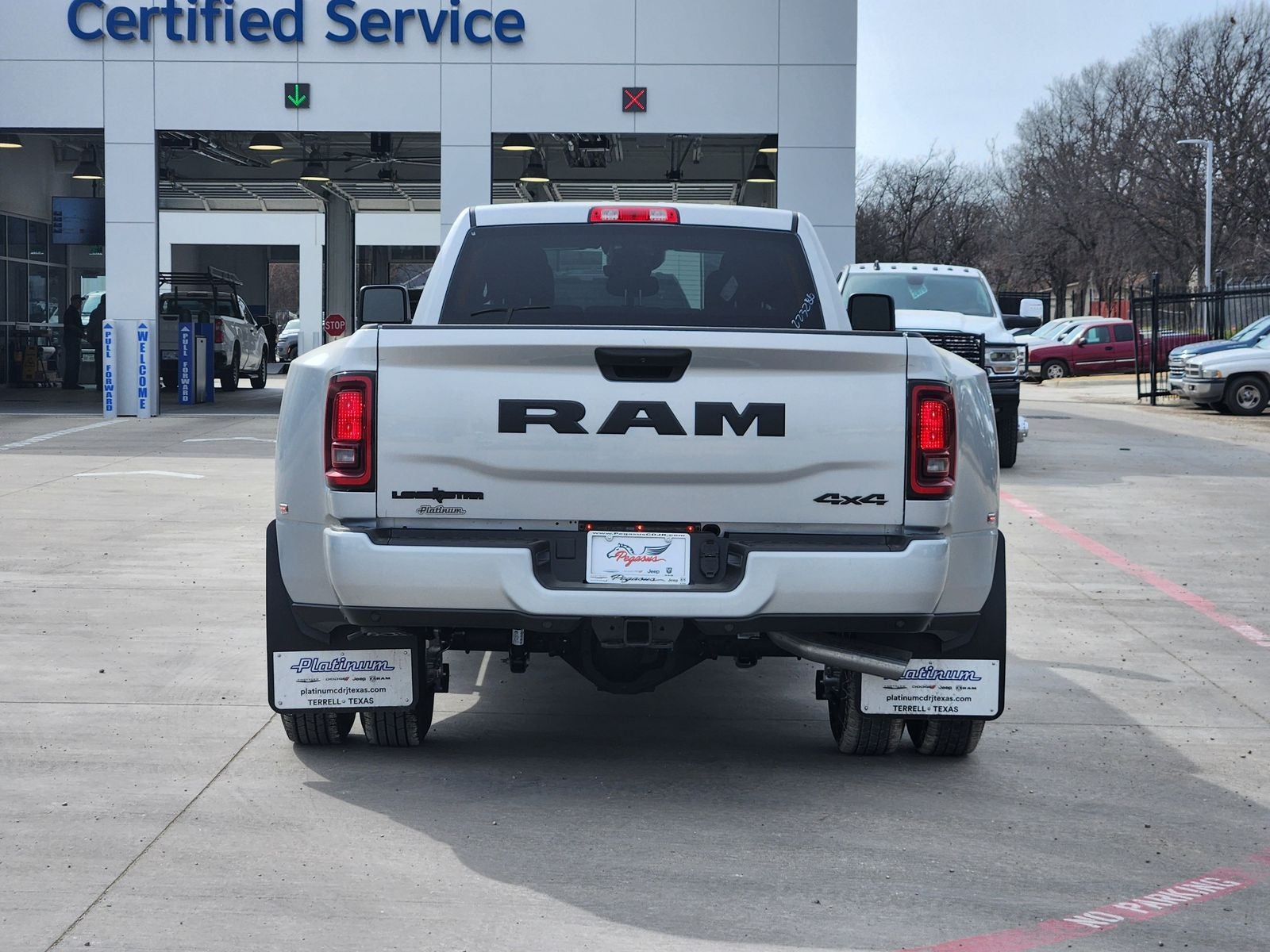 2026 RAM Ram 3500 RAM 3500 LONE STAR CREW CAB 4X4 8' BOX