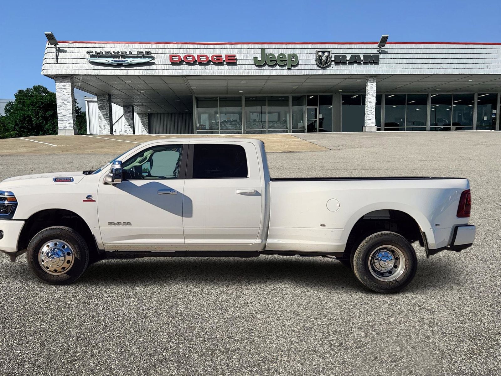 2026 RAM Ram 3500 RAM 3500 LARAMIE CREW CAB 4X4 8' BOX