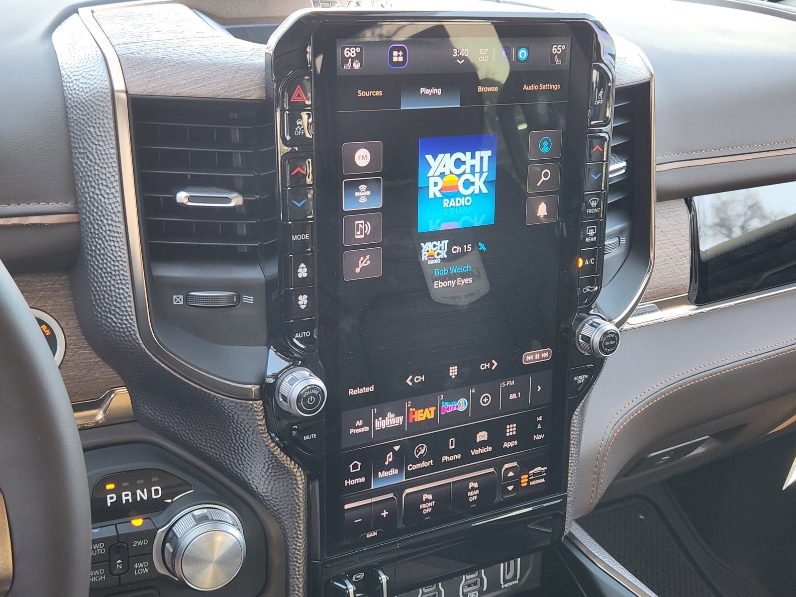 2026 RAM Ram 3500 RAM 3500 LIMITED LONGHORN MEGA CAB 4X4 6'4' BOX