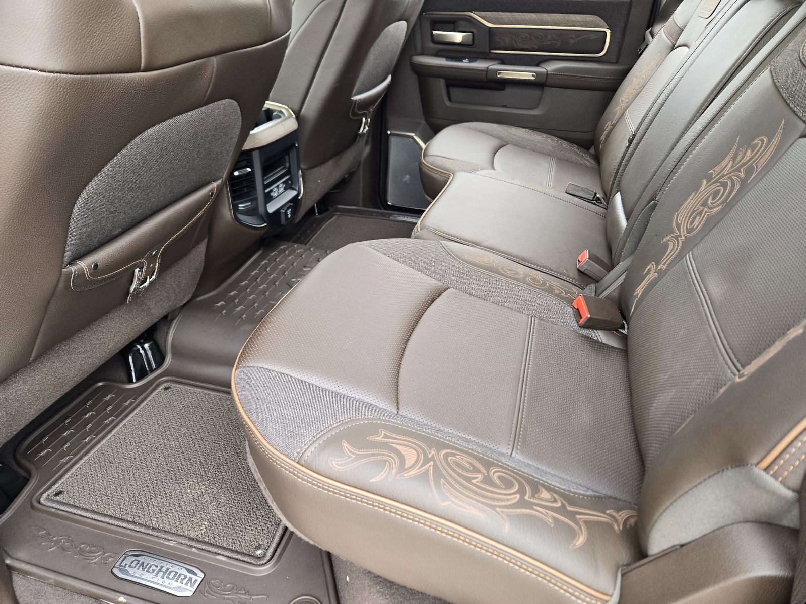 2026 RAM Ram 3500 RAM 3500 LIMITED LONGHORN CREW CAB 4X4 8' BOX