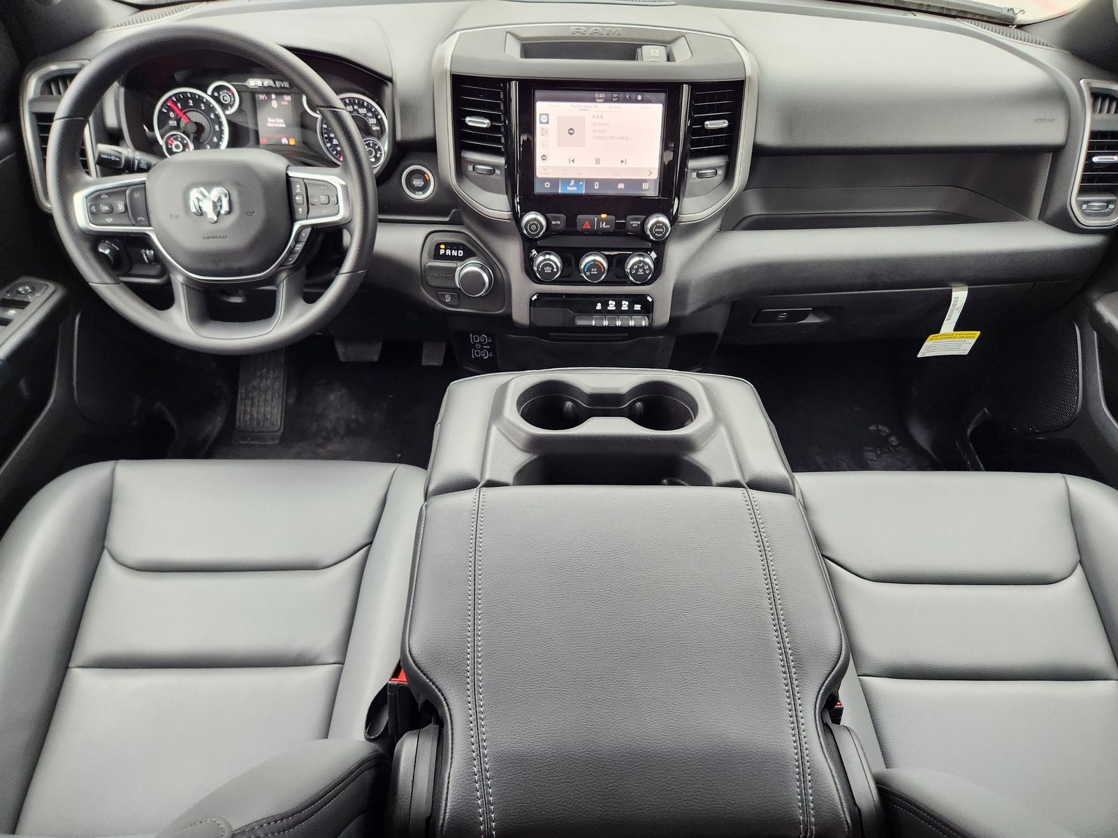 2025 RAM Ram 1500 RAM 1500 TRADESMAN CREW CAB 4X2 5'7' BOX