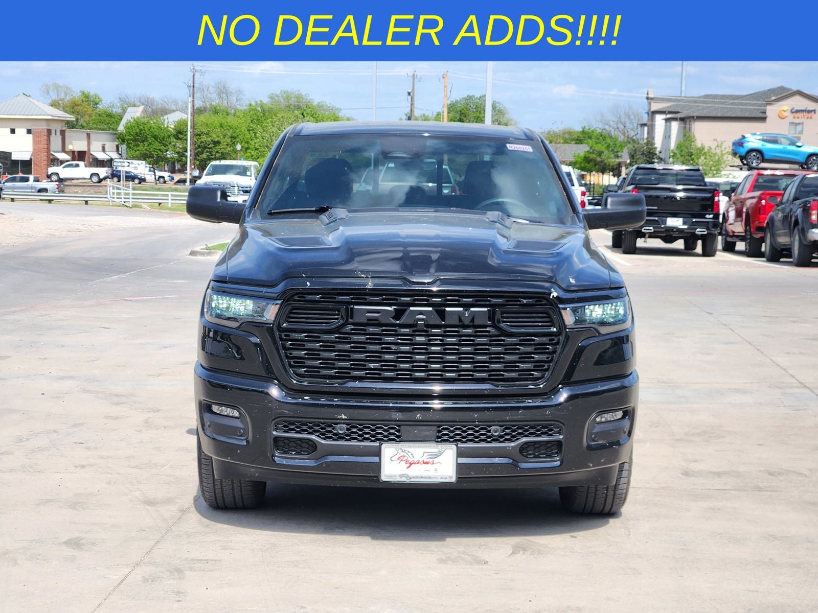 2026 RAM Ram 1500 RAM 1500 EXPRESS CREW CAB 4X4 5'7' BOX
