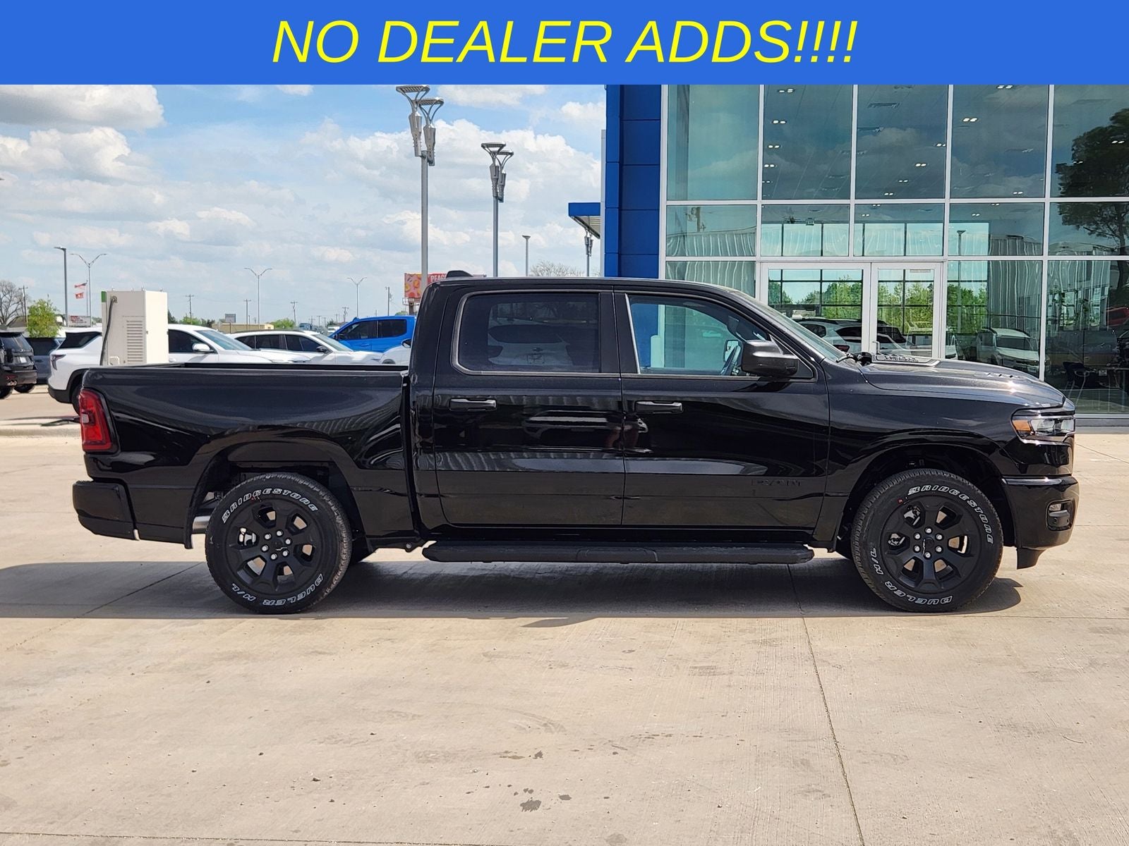 2026 RAM Ram 1500 RAM 1500 EXPRESS CREW CAB 4X4 5'7' BOX