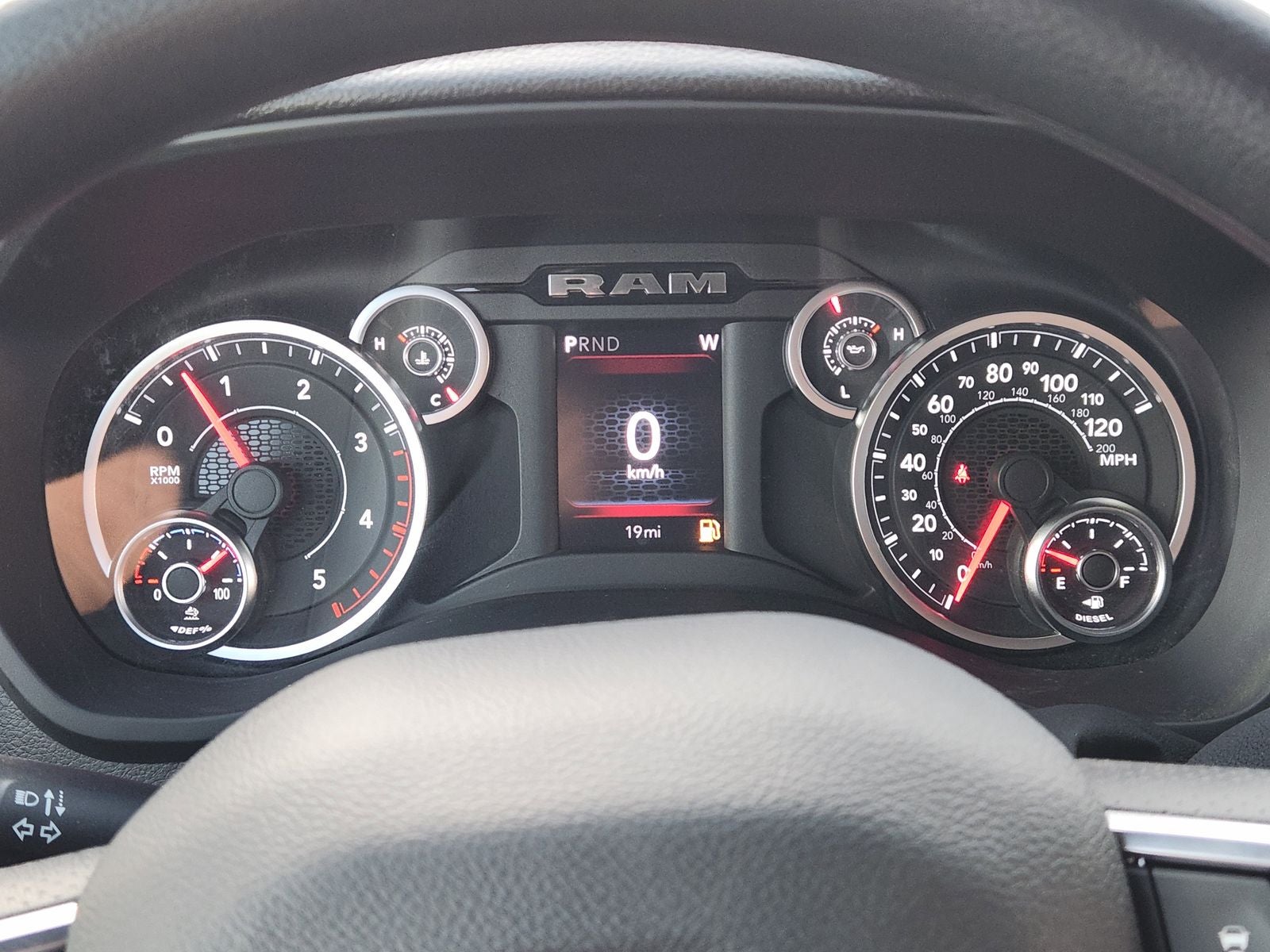 2026 RAM Ram 2500 RAM 2500 TRADESMAN CREW CAB 4X4 6'4' BOX