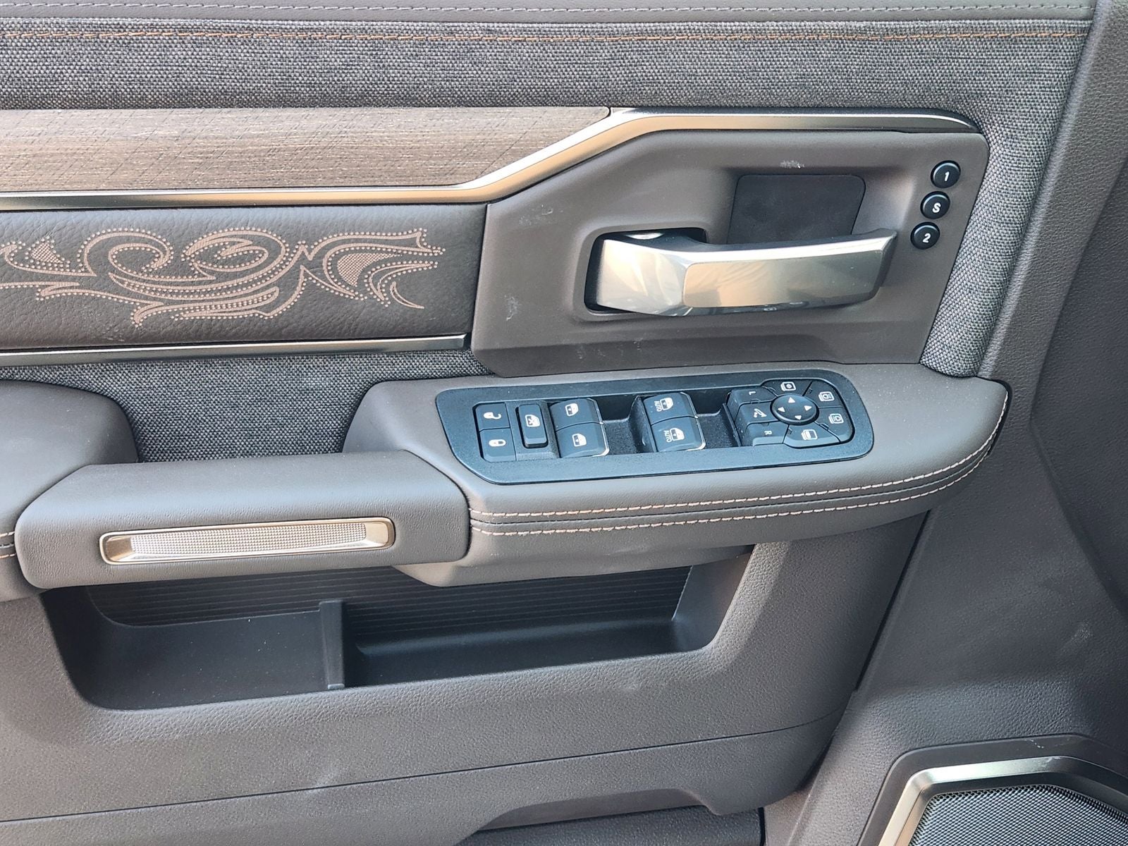 2026 RAM Ram 2500 RAM 2500 LIMITED LONGHORN CREW CAB 4X4 6'4' BOX