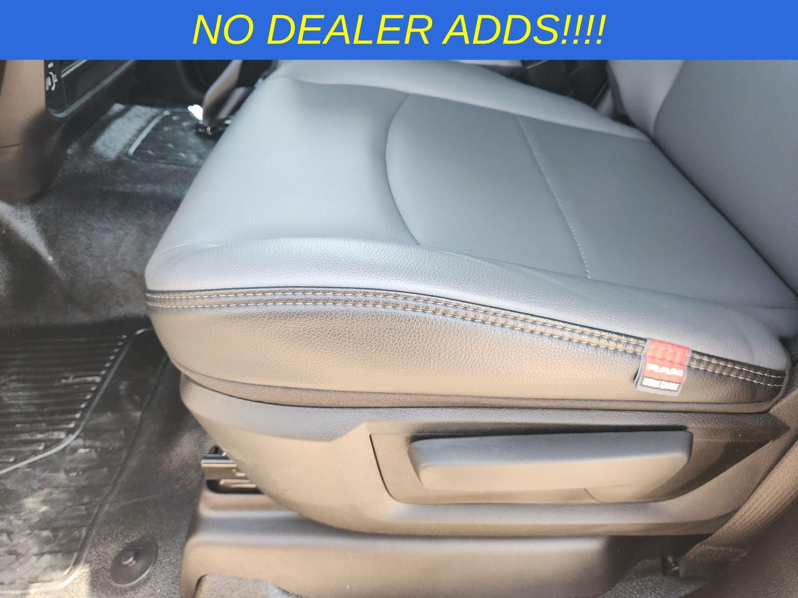 2026 RAM Ram 3500 Chassis Cab RAM 3500 TRADESMAN CREW CAB CHASSIS 4X4 60' CA