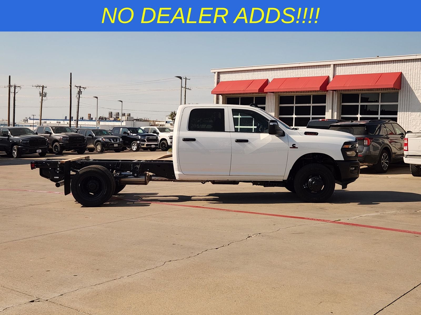 2026 RAM Ram 3500 Chassis Cab RAM 3500 TRADESMAN CREW CAB CHASSIS 4X4 60' CA