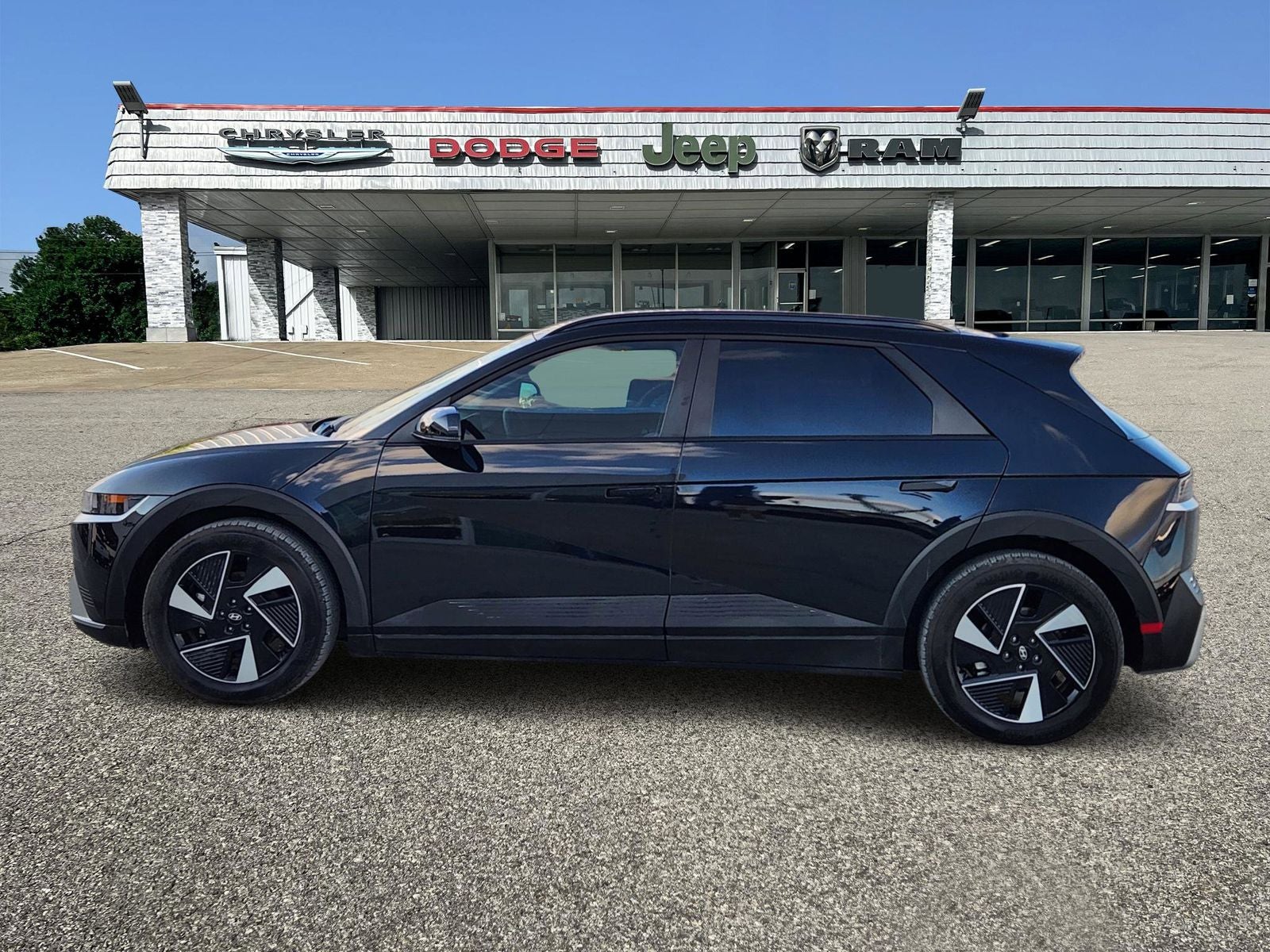 2025 Hyundai IONIQ 5 SEL