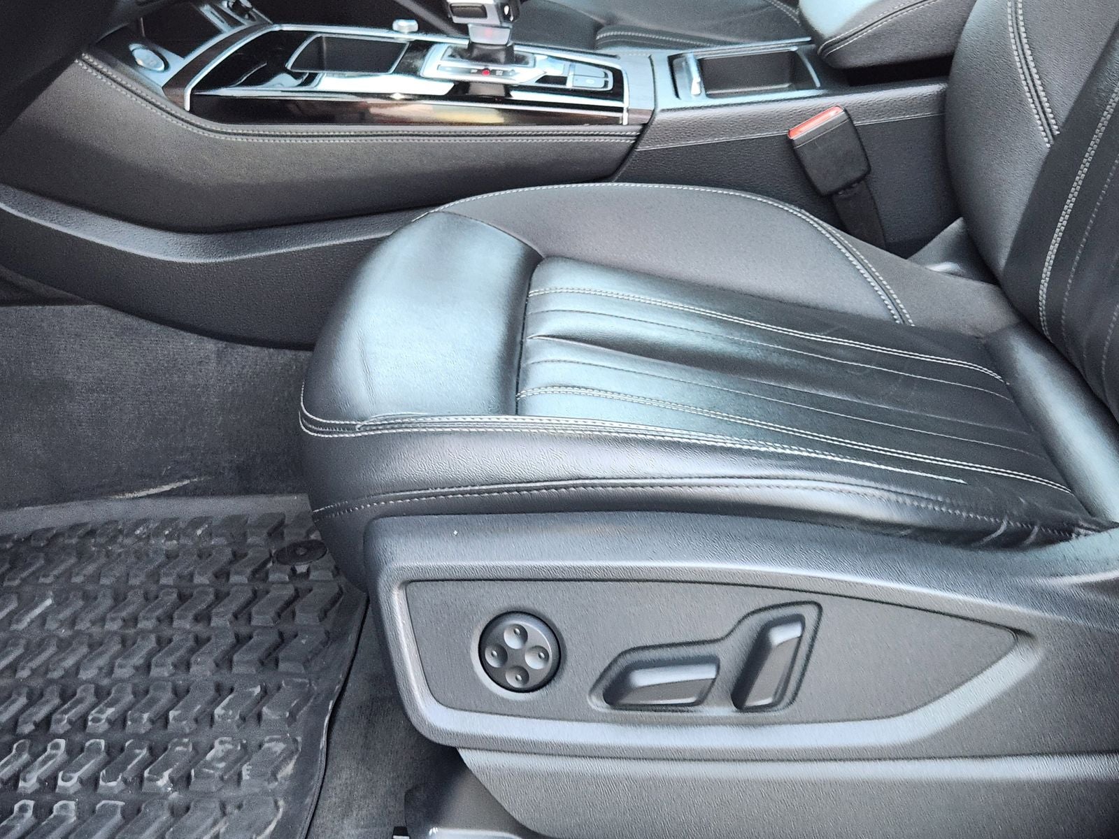 2022 Audi Q5 Premium Plus 45 TFSI S line quattro S tronic