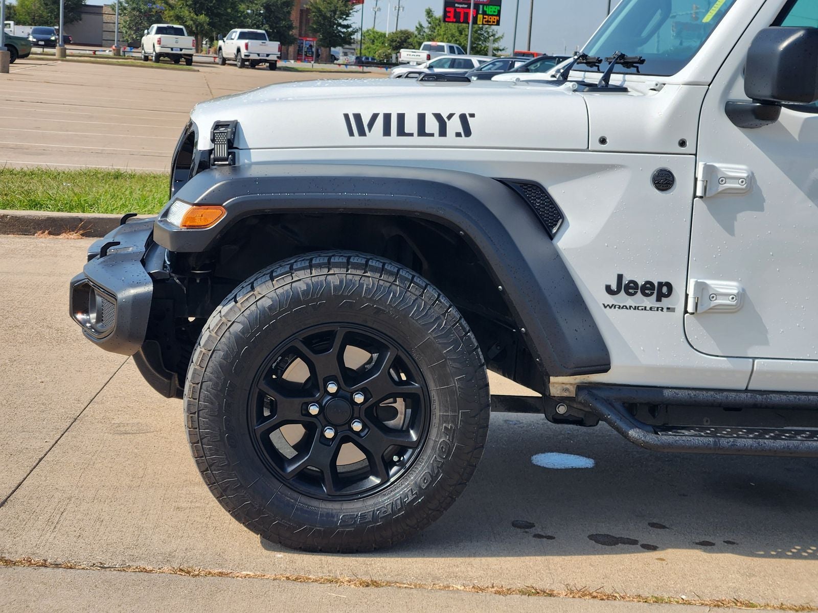 2023 Jeep Wrangler 4-Door Willys 4x4