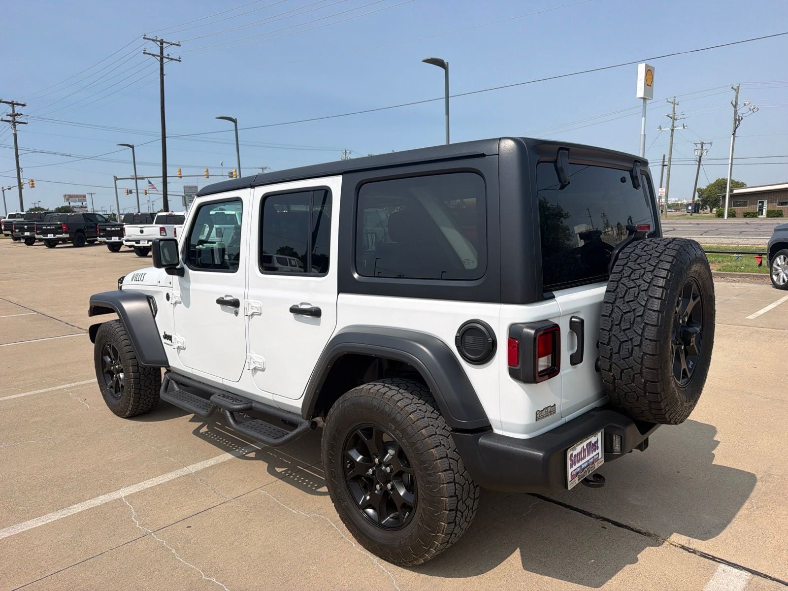 2023 Jeep Wrangler 4-Door Willys 4x4